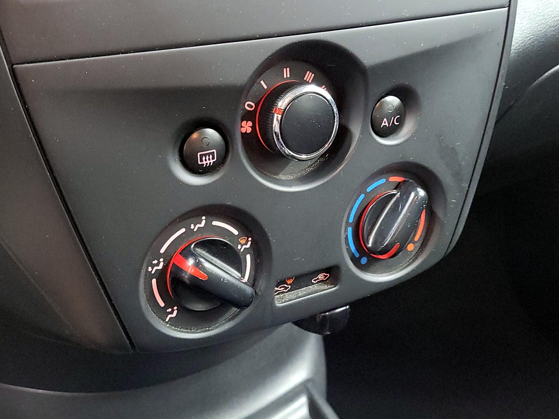 Thumbnail: 2016 Nissan Versa - 14