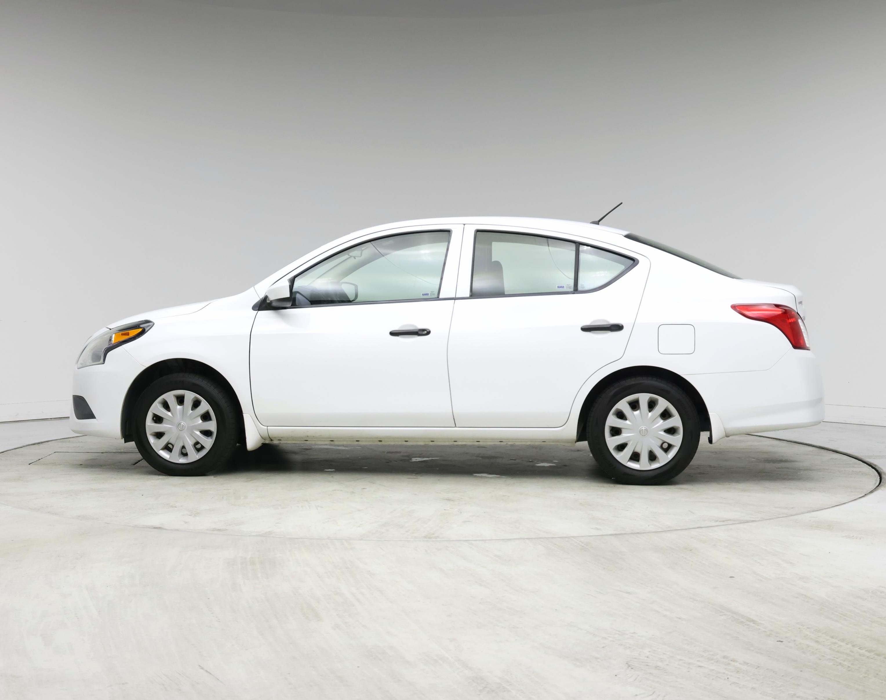 Thumbnail: 2016 Nissan Versa - 3