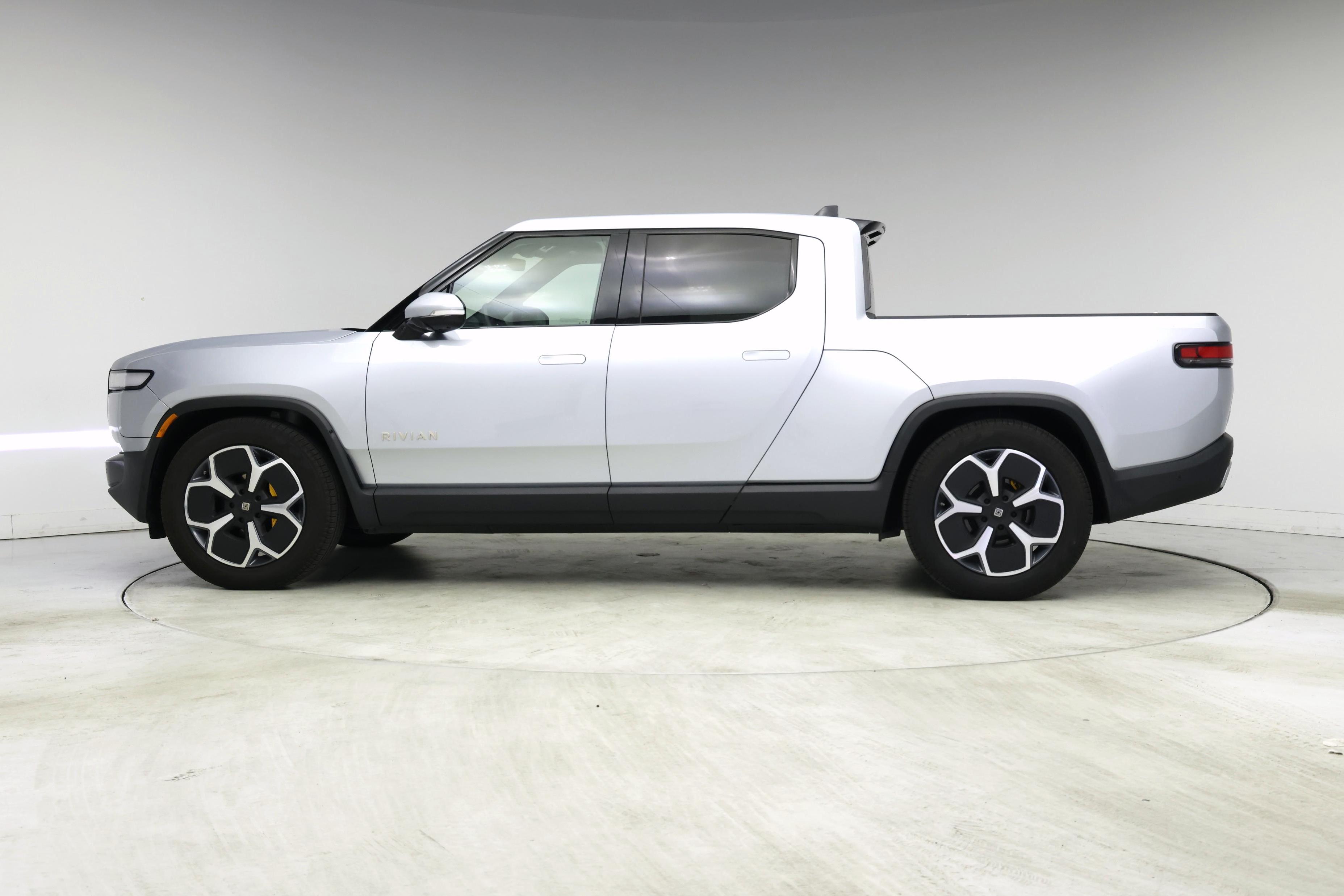 Thumbnail: 2023 Rivian R1T - 3