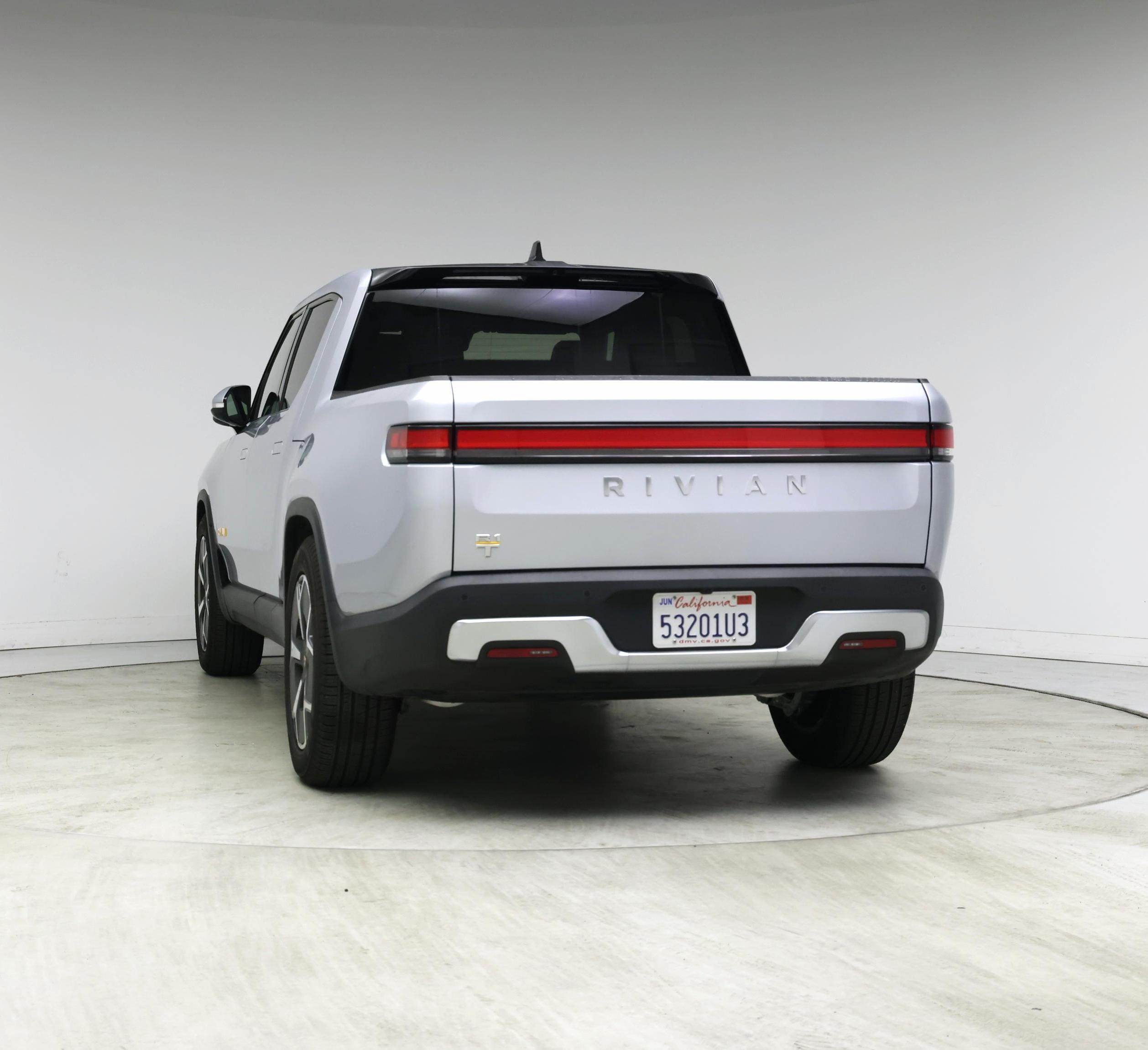 Thumbnail: 2023 Rivian R1T - 6