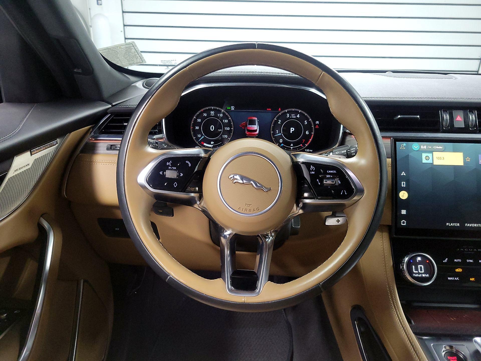 Thumbnail: 2023 Jaguar F-Pace - 10