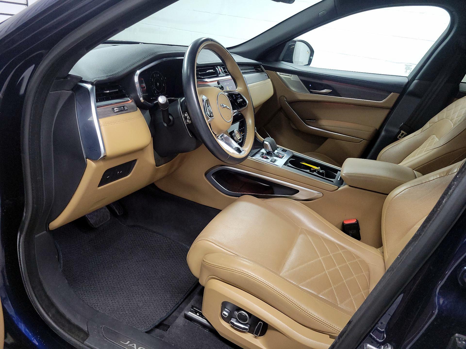 Thumbnail: 2023 Jaguar F-Pace - 11