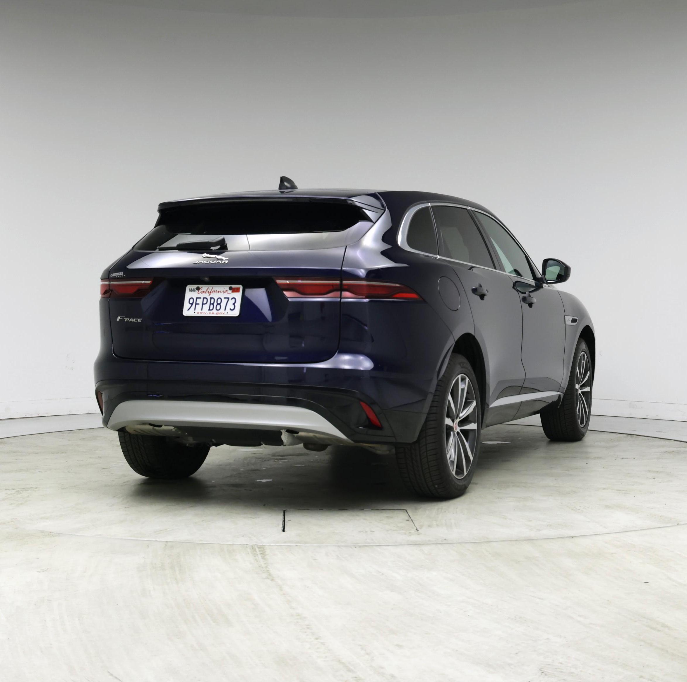 Thumbnail: 2023 Jaguar F-Pace - 8