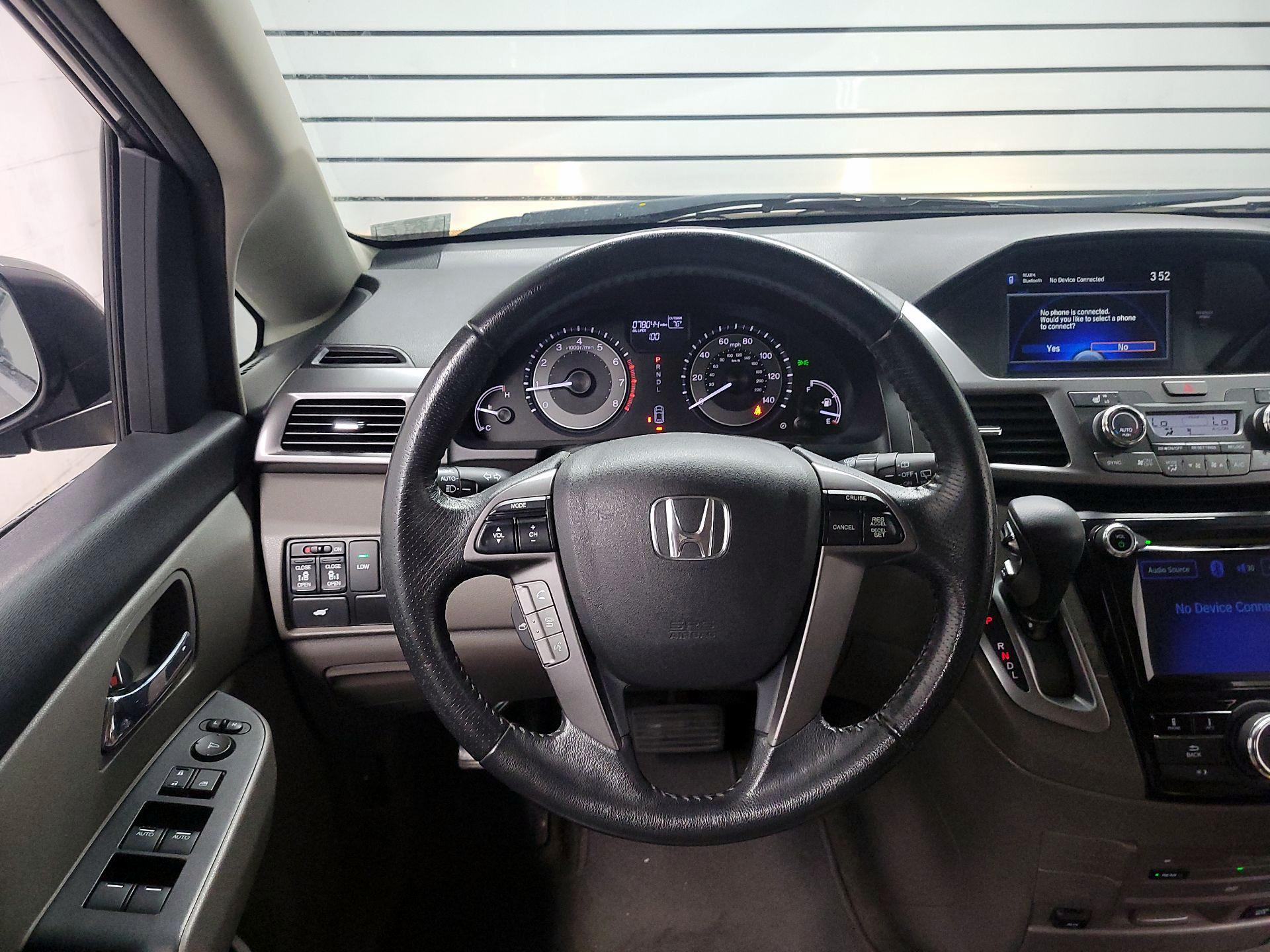 Thumbnail: 2014 Honda Odyssey - 10