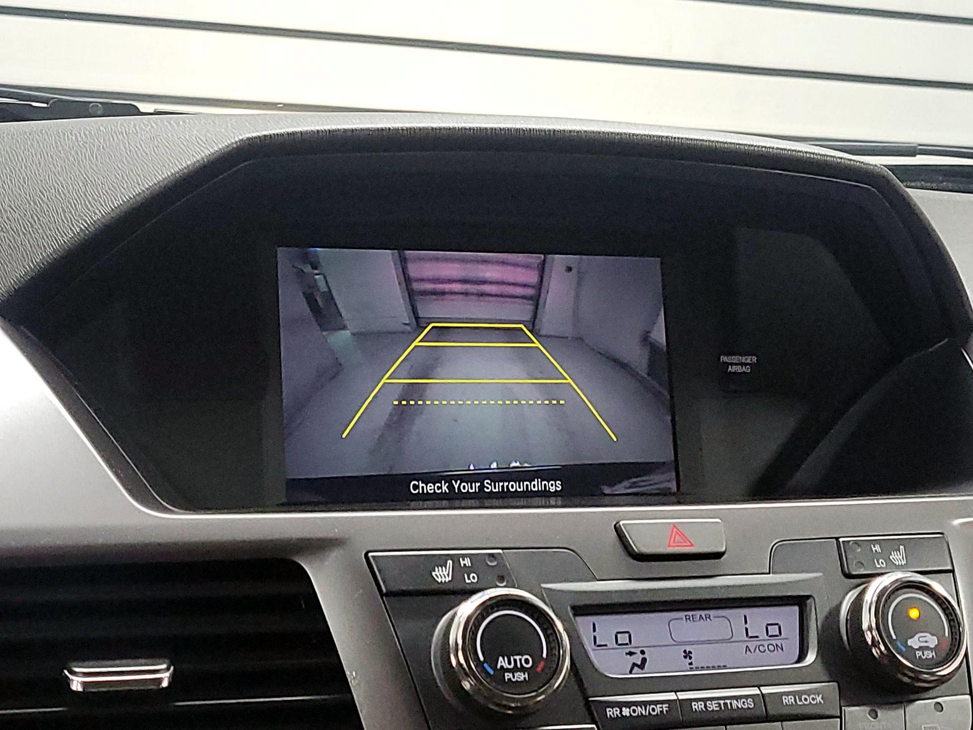 Thumbnail: 2014 Honda Odyssey - 13