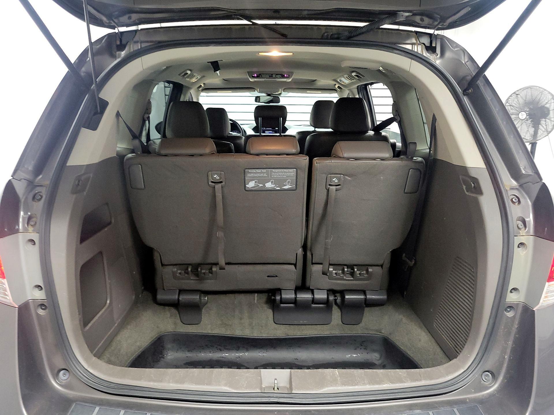 Thumbnail: 2014 Honda Odyssey - 18