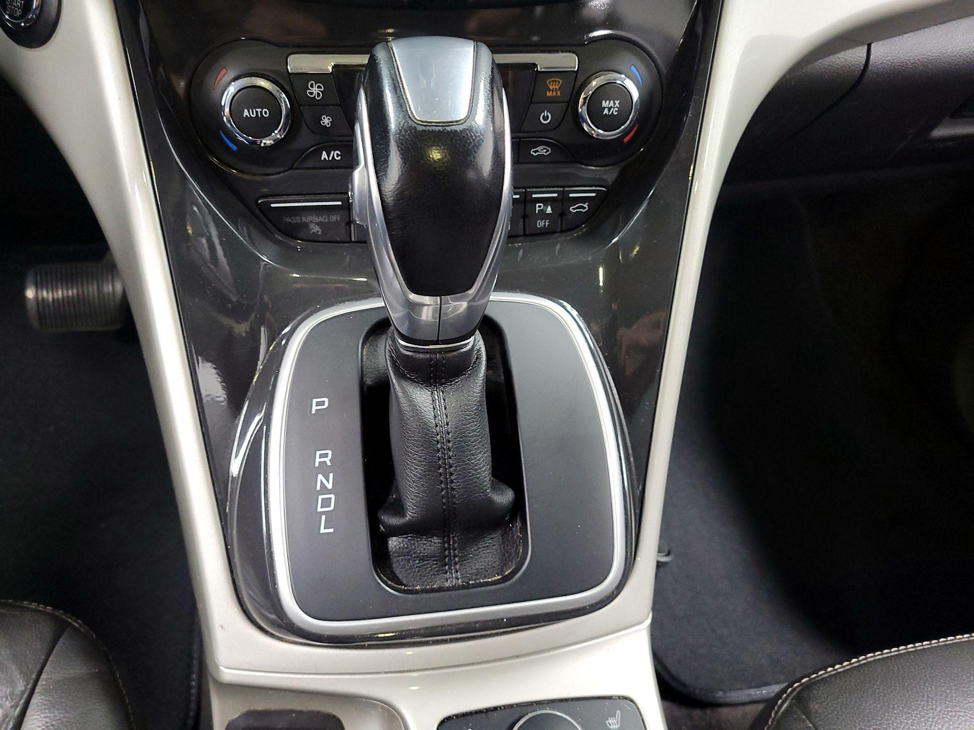 Thumbnail: 2016 Ford C-Max - 16