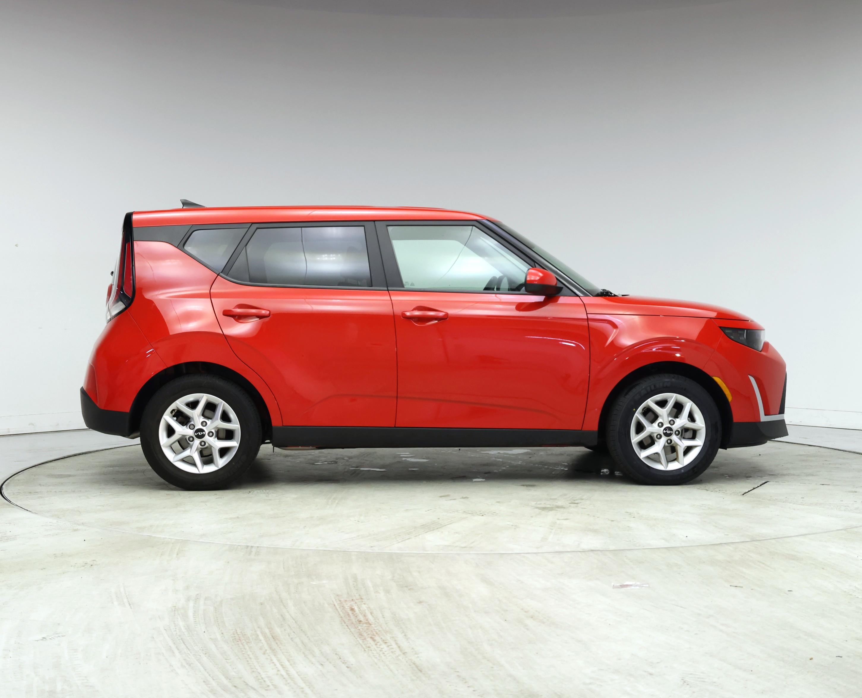 Thumbnail: 2023 Kia Soul - 7