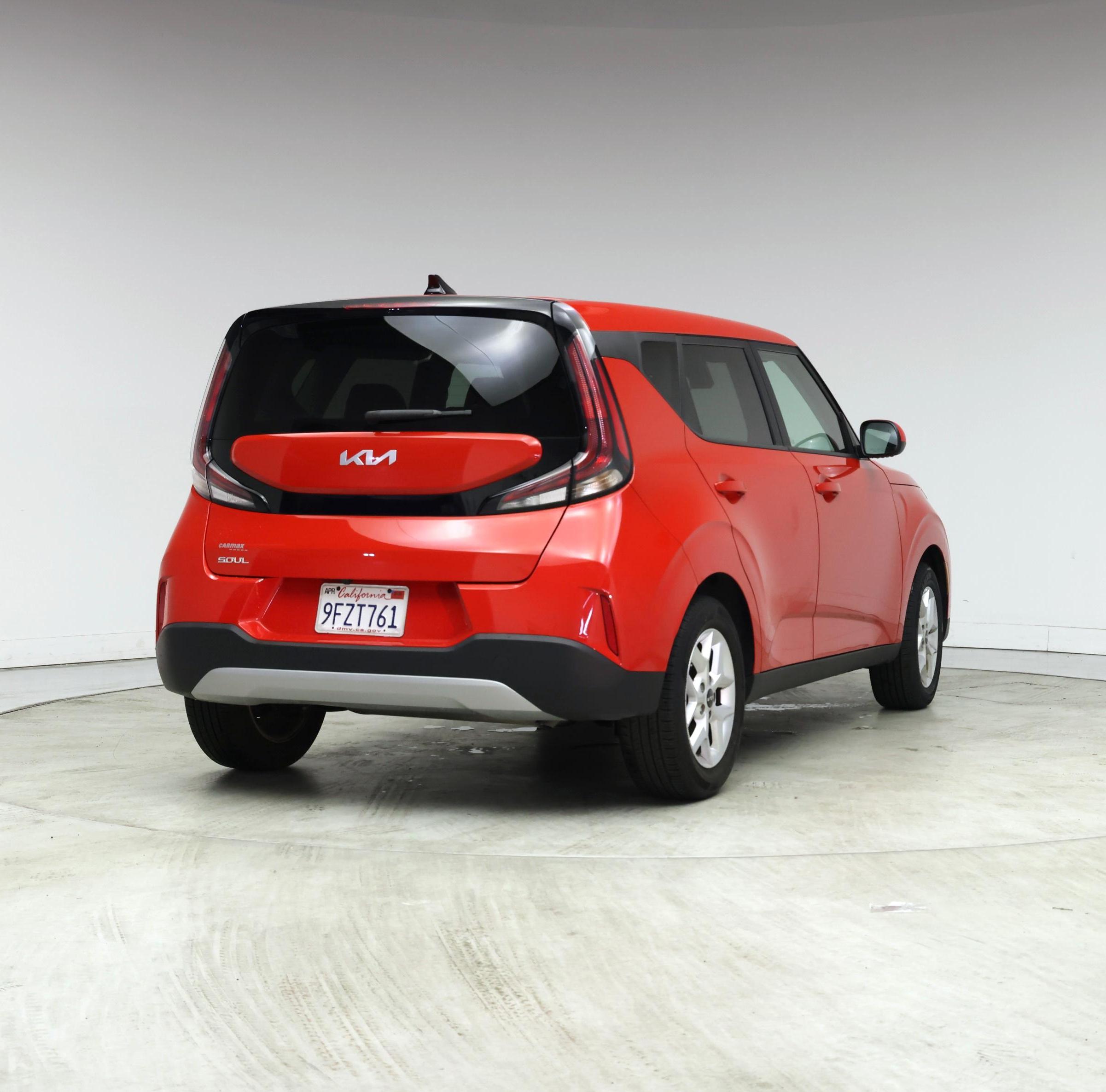 Thumbnail: 2023 Kia Soul - 8