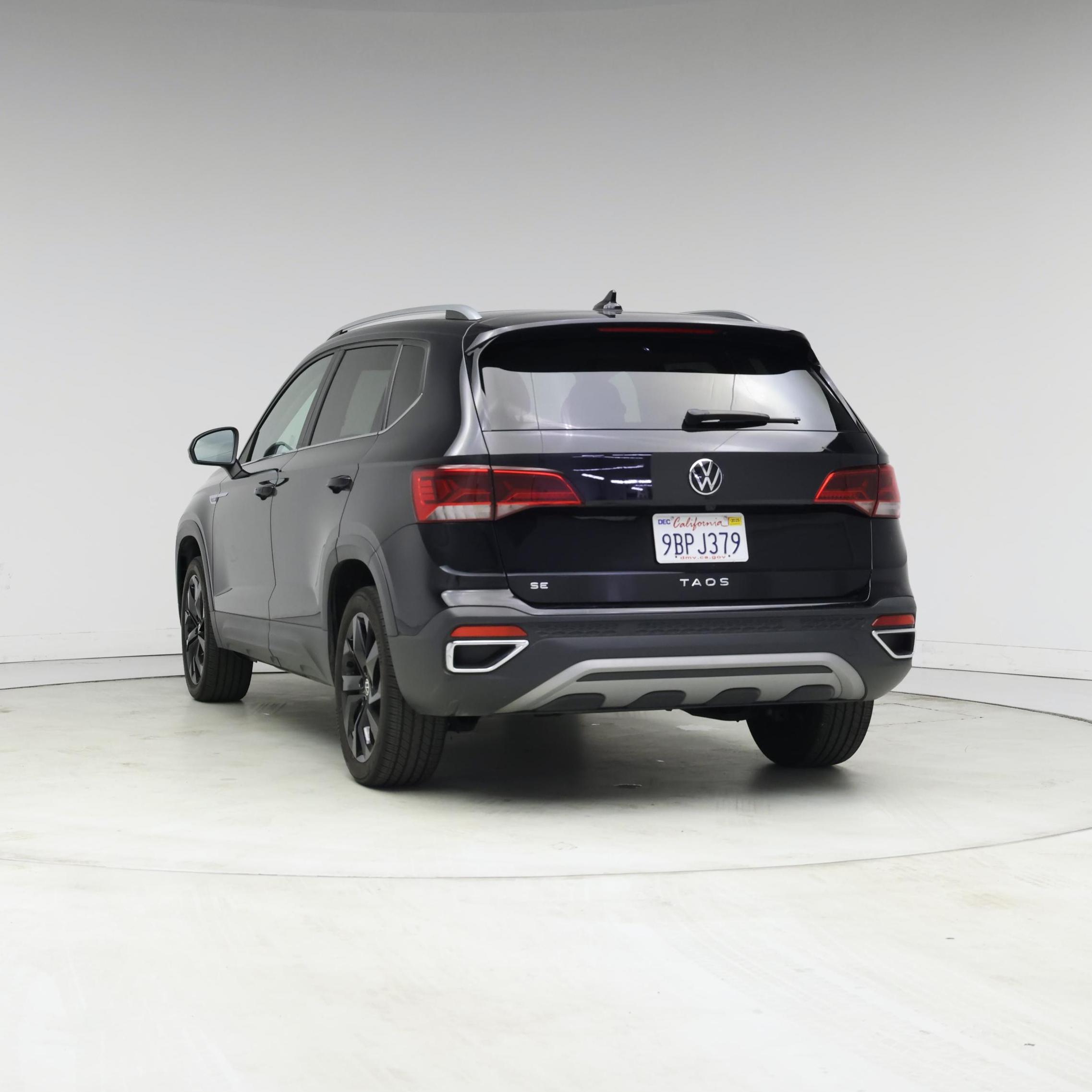 Thumbnail: 2022 Volkswagen Taos - 2