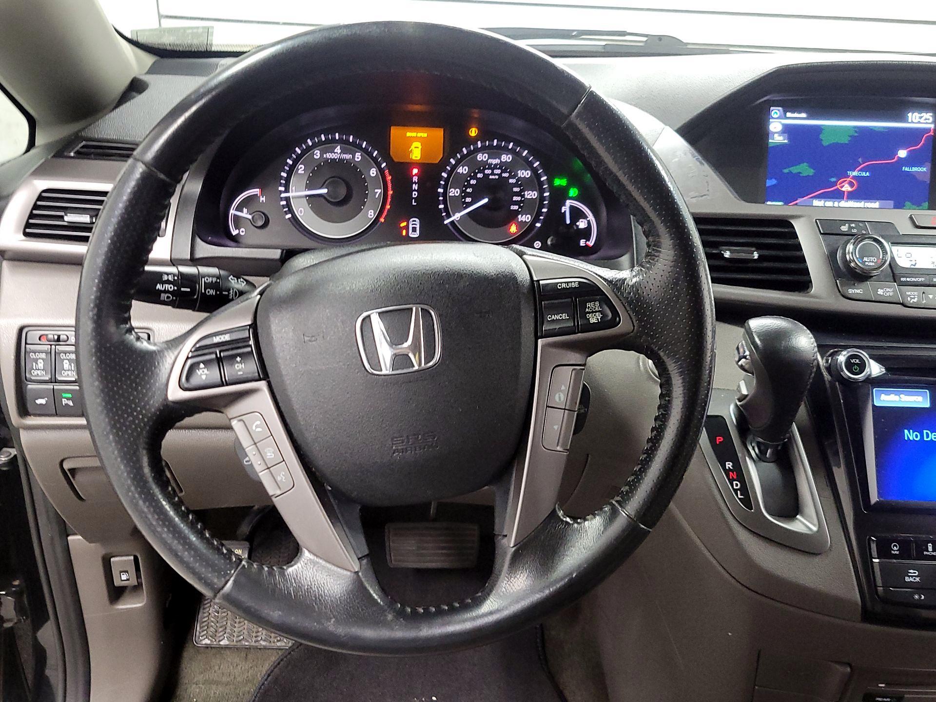 Thumbnail: 2016 Honda Odyssey - 10