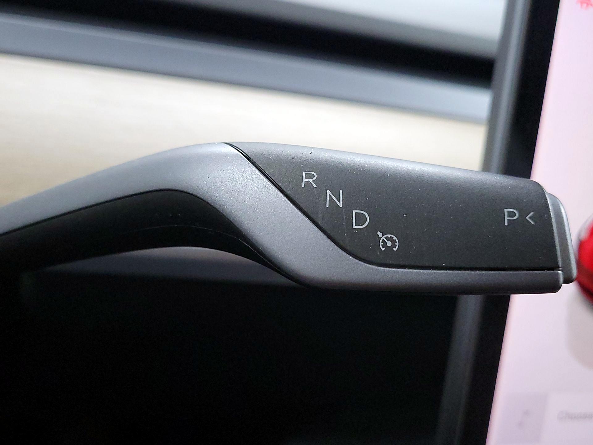 Thumbnail: 2022 Tesla Model 3 - 17