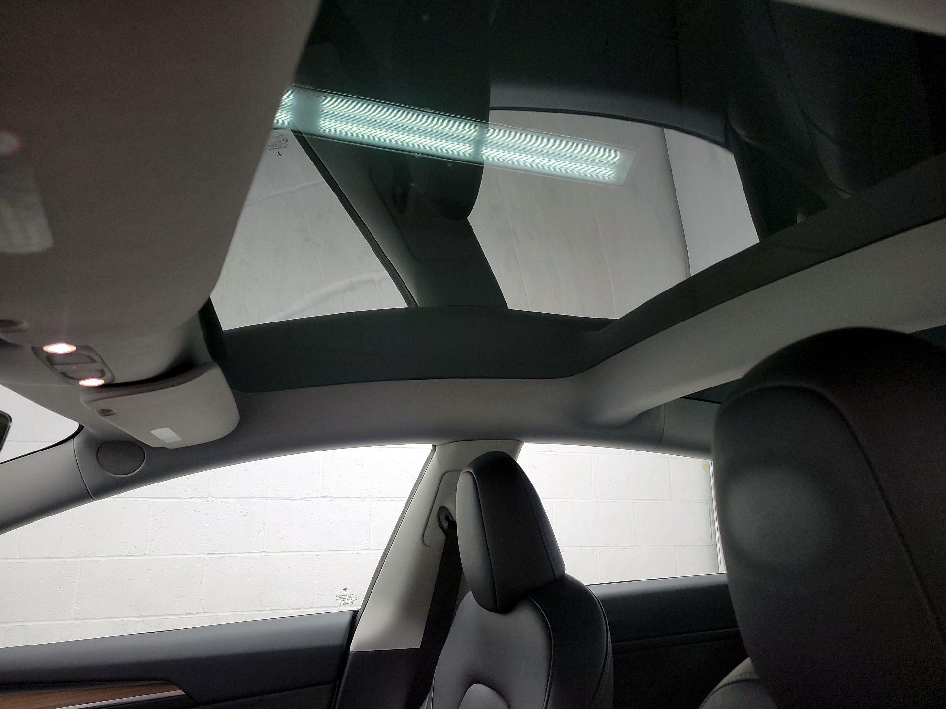 Thumbnail: 2022 Tesla Model 3 - 18