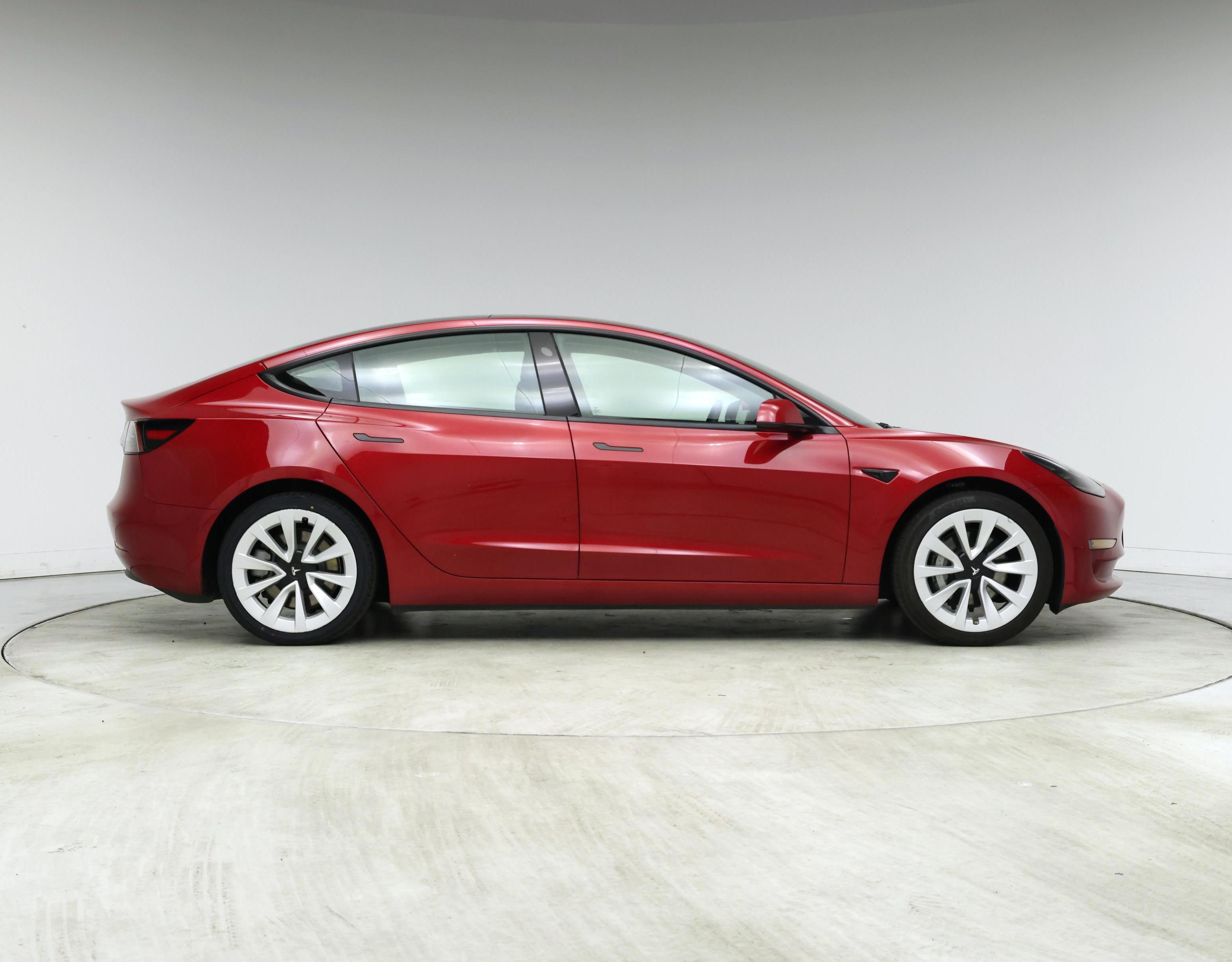 Thumbnail: 2022 Tesla Model 3 - 7