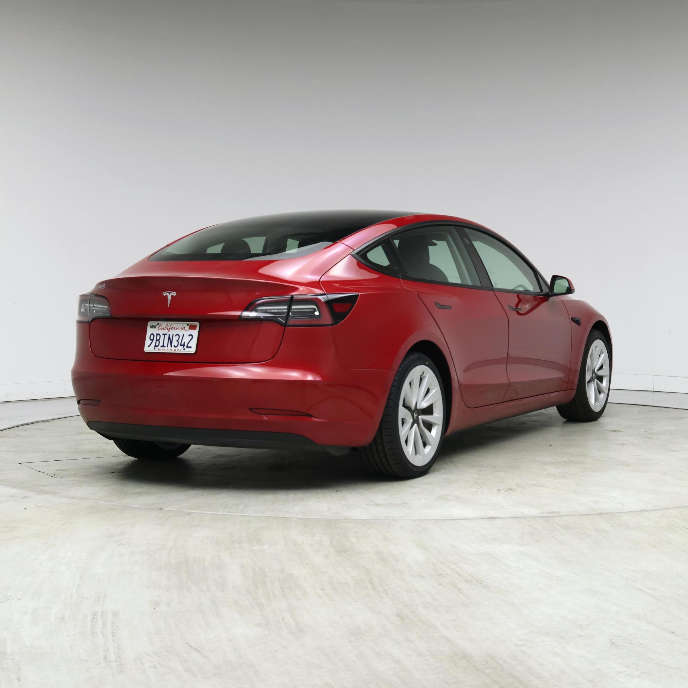 Thumbnail: 2022 Tesla Model 3 - 8