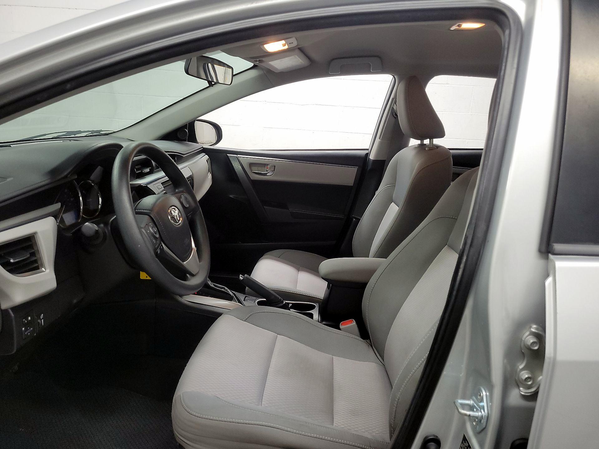 Thumbnail: 2015 Toyota Corolla - 11