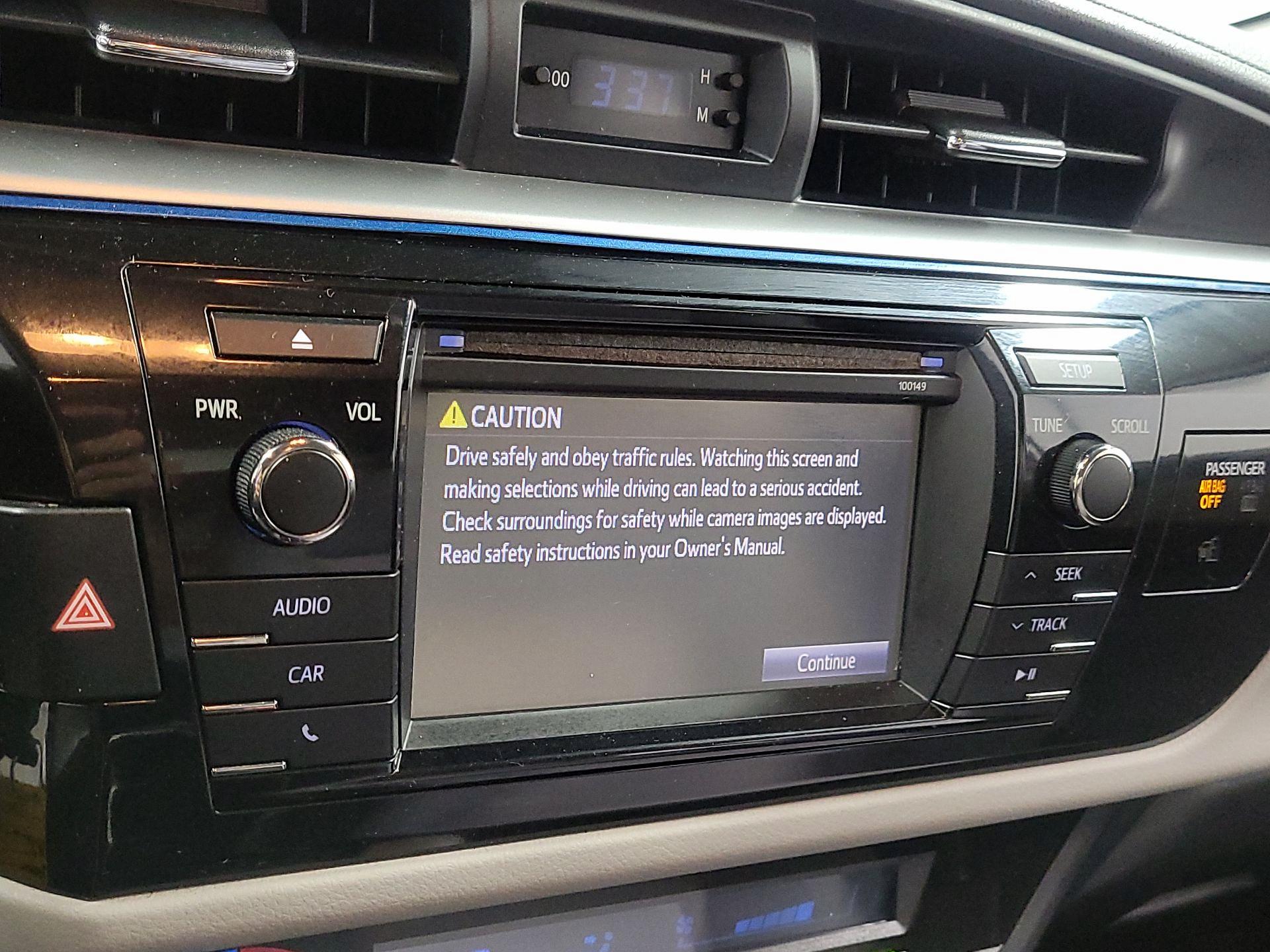 Thumbnail: 2015 Toyota Corolla - 14