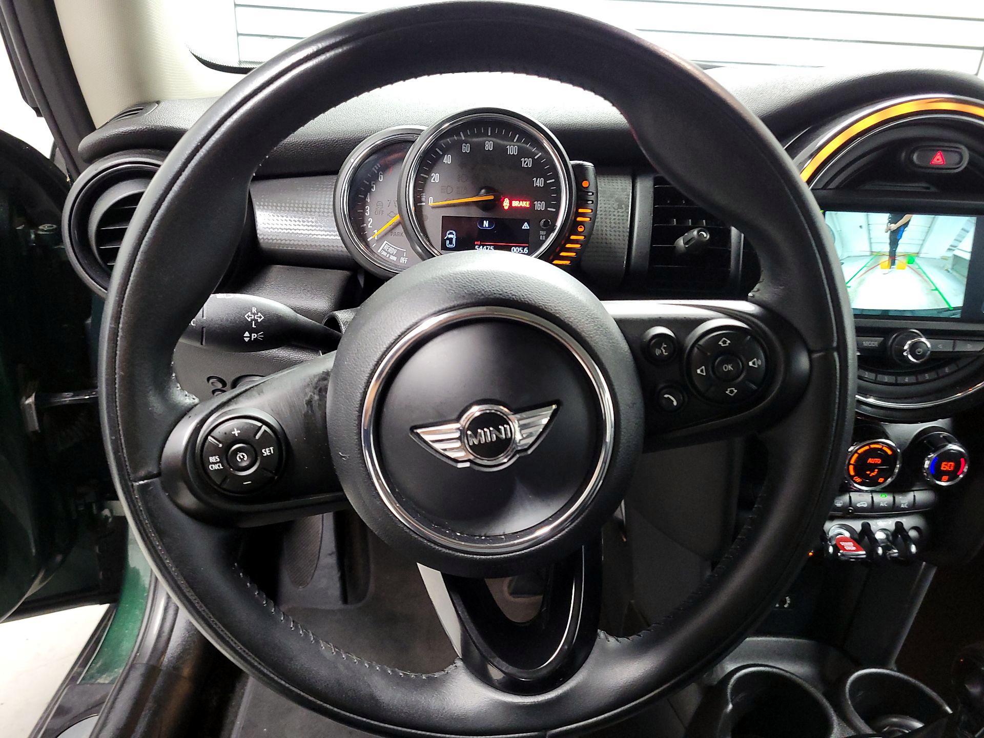 Thumbnail: 2017 MINI Cooper Hardtop - 10