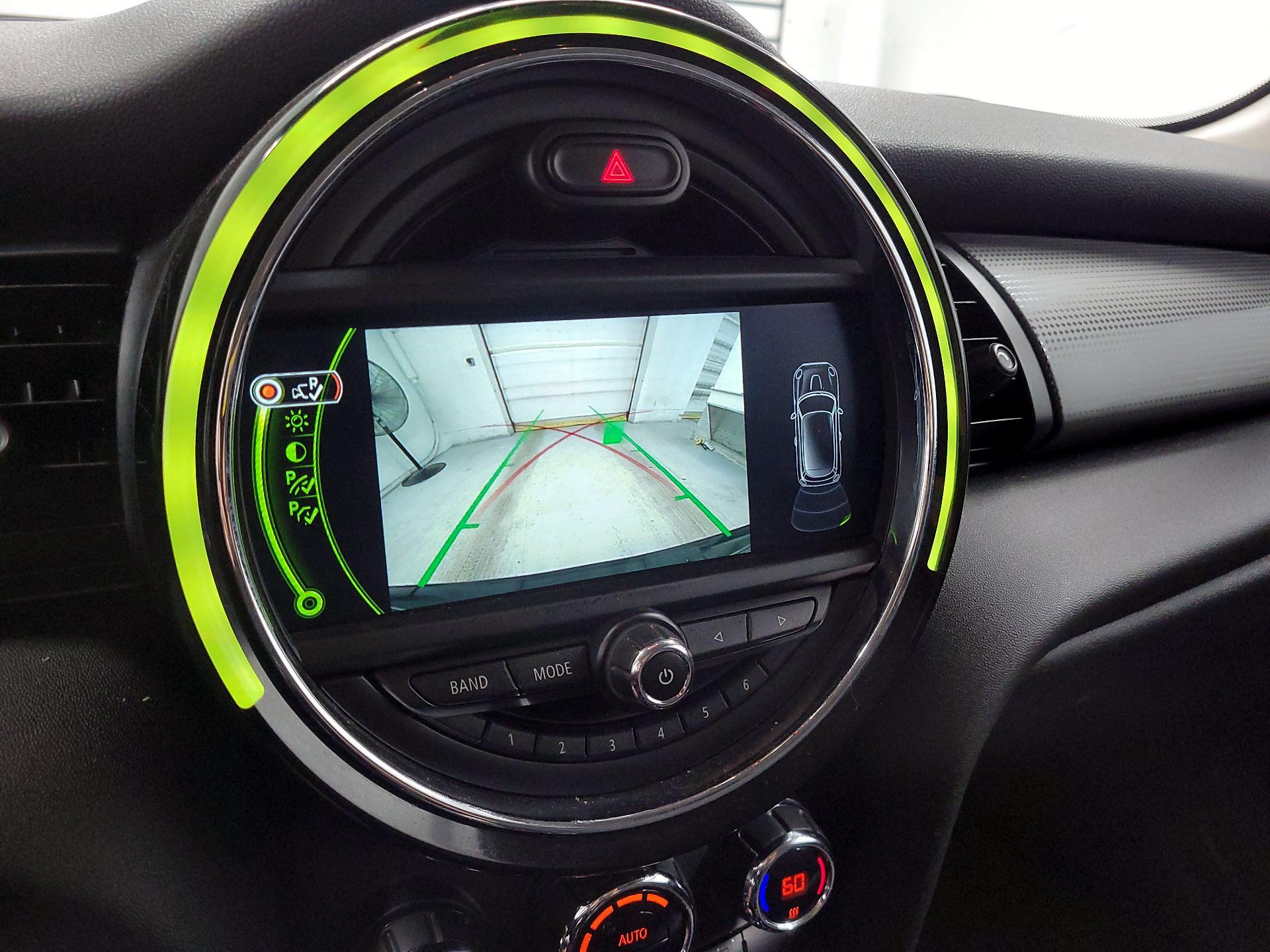 Thumbnail: 2017 MINI Cooper Hardtop - 13