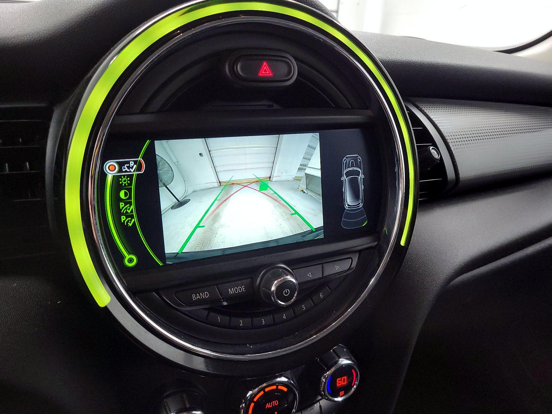Thumbnail: 2017 MINI Cooper Hardtop - 14