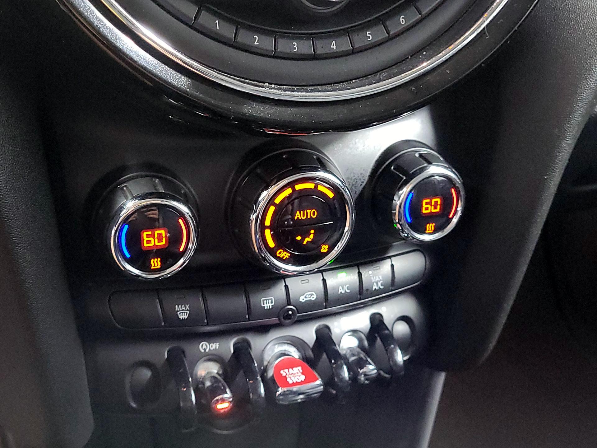 Thumbnail: 2017 MINI Cooper Hardtop - 15