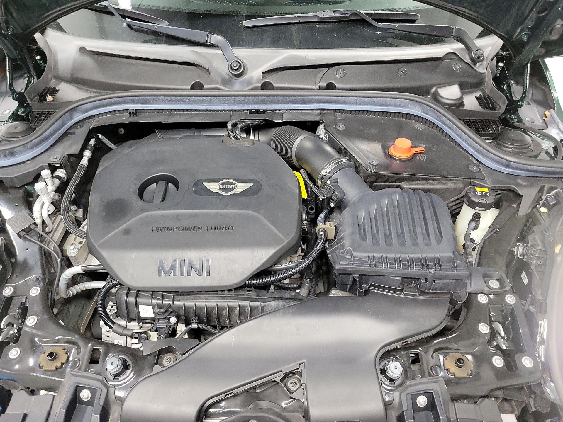 Thumbnail: 2017 MINI Cooper Hardtop - 18