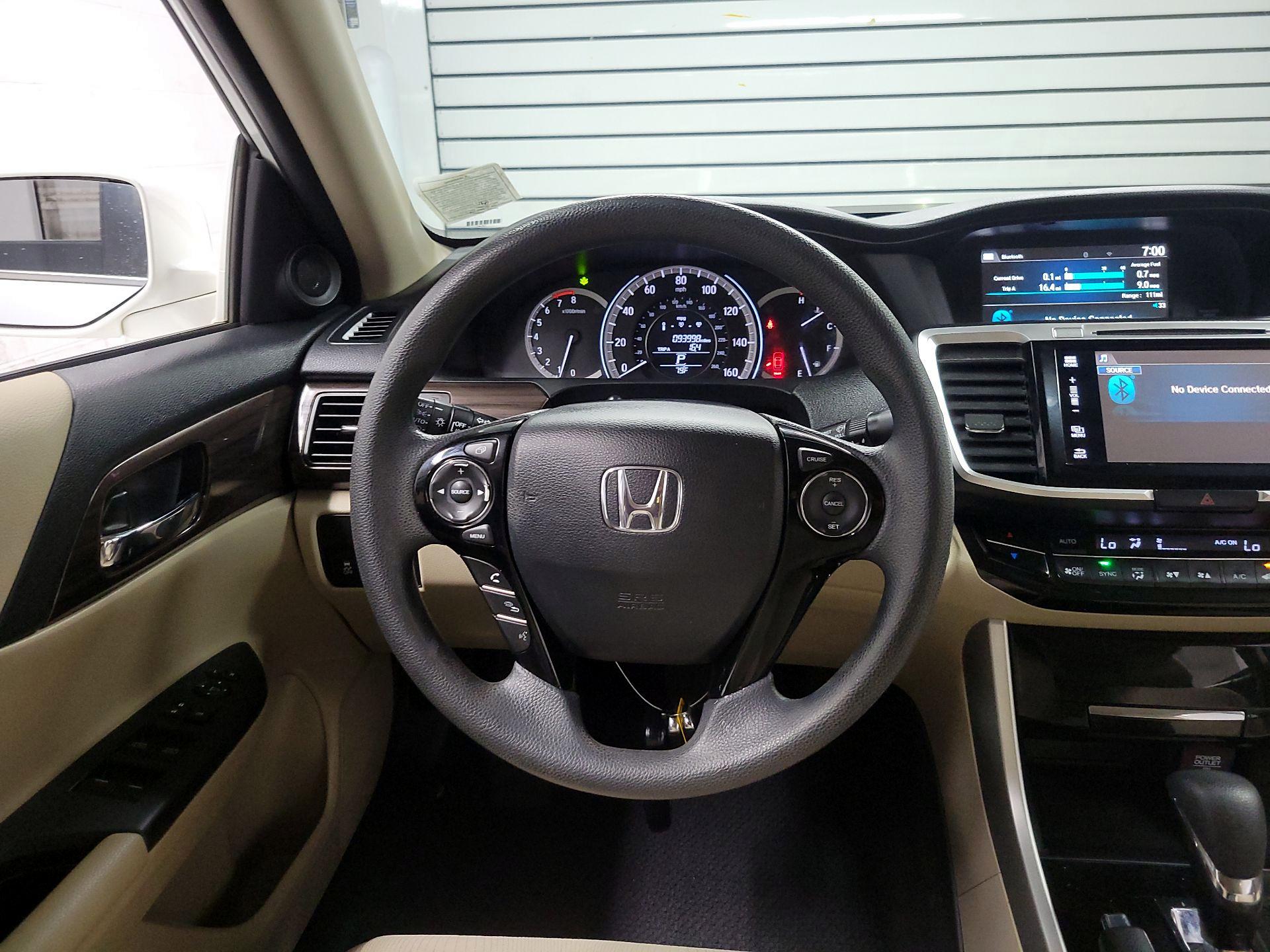 Thumbnail: 2016 Honda Accord - 10