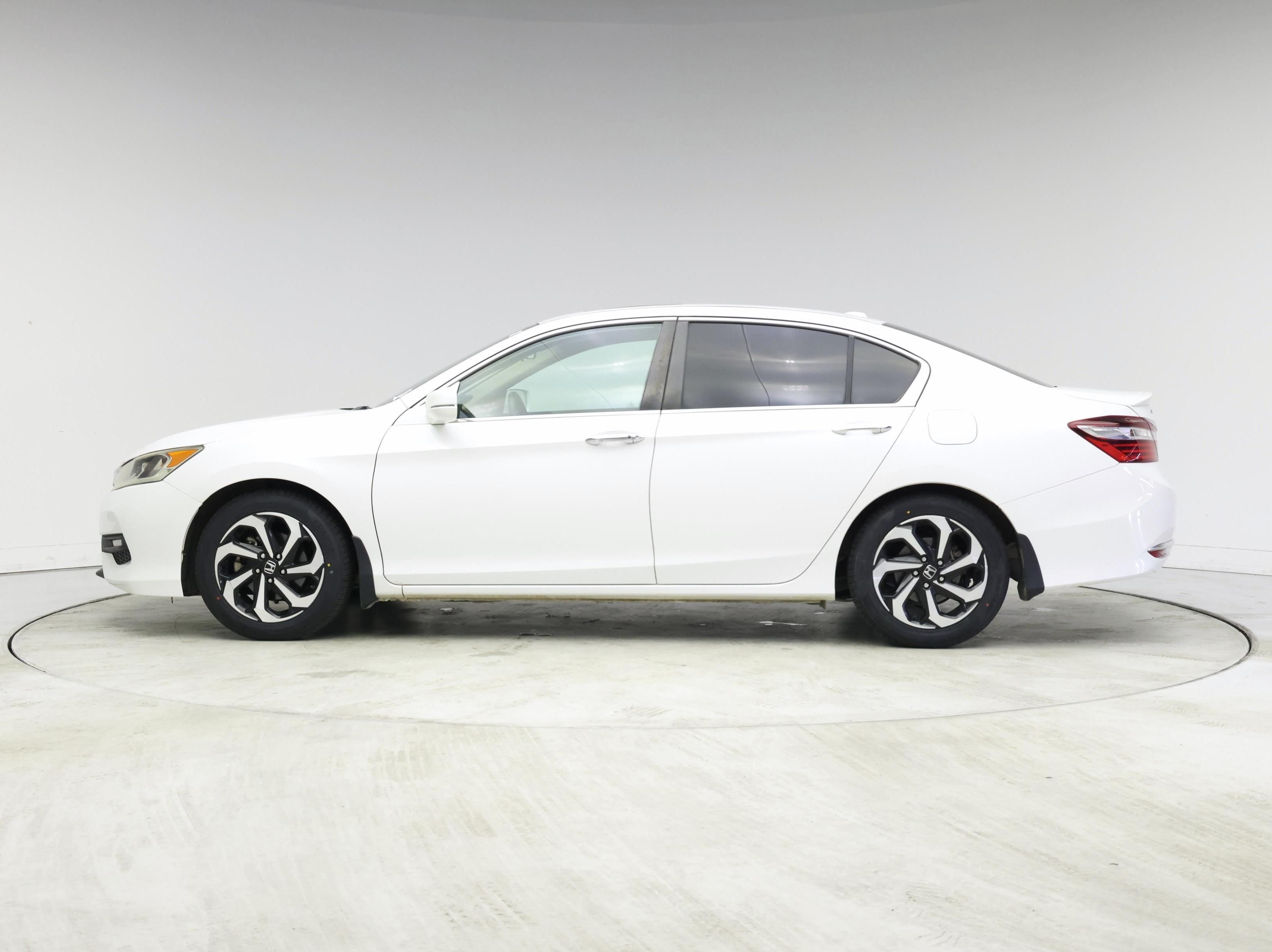 Thumbnail: 2016 Honda Accord - 3