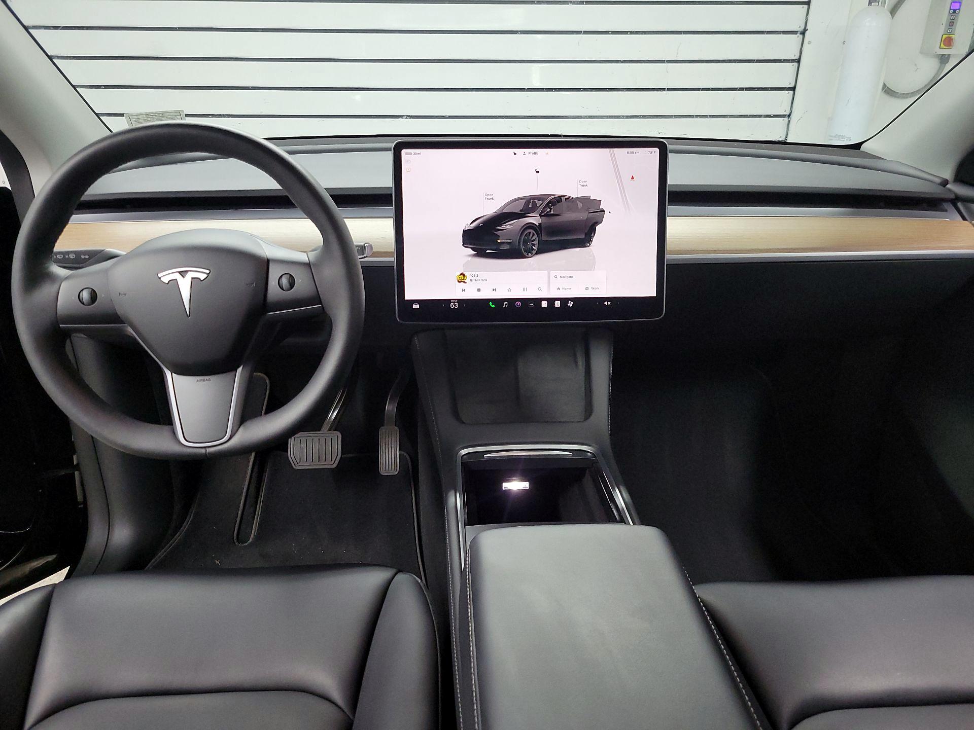 Thumbnail: 2023 Tesla Model Y - 9