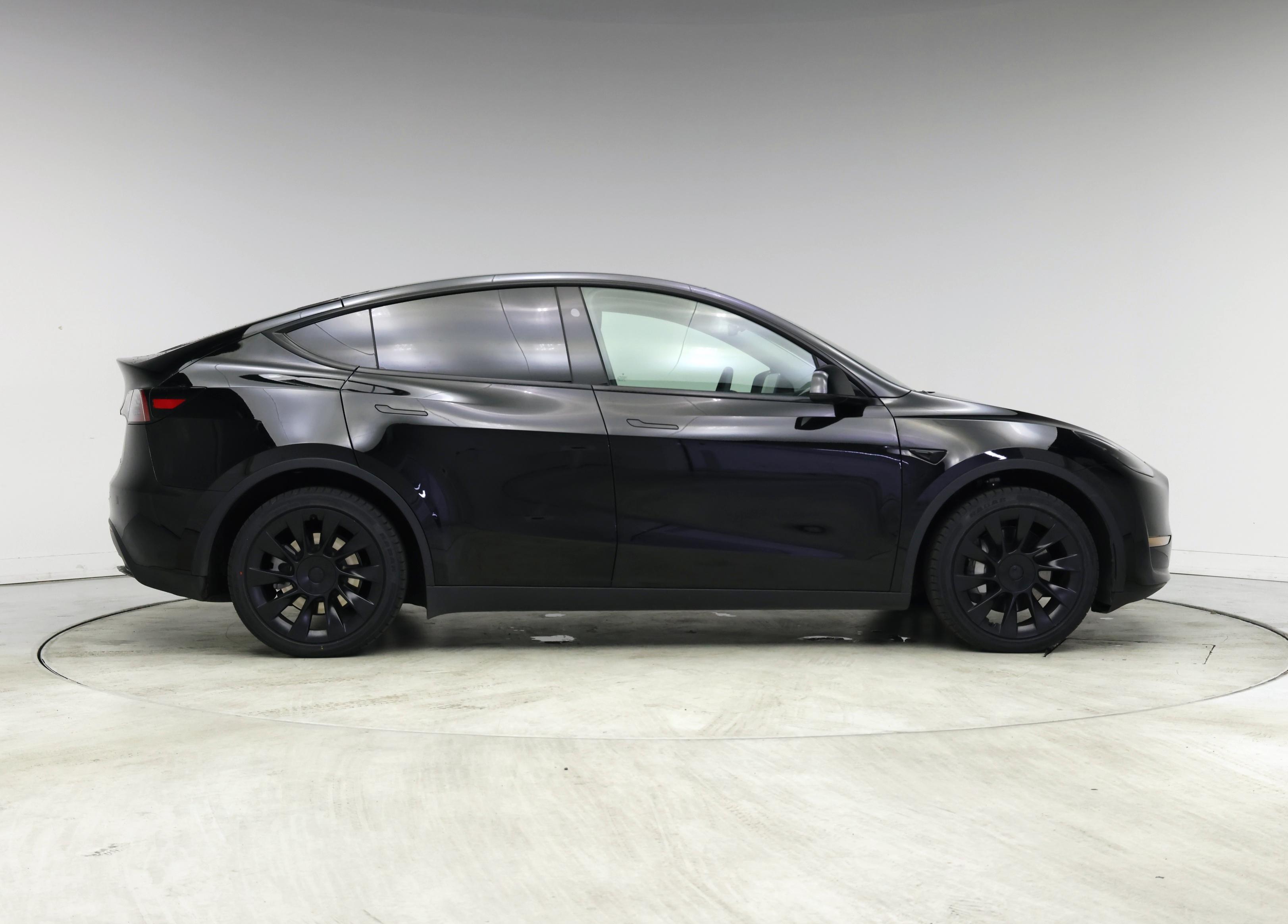 Thumbnail: 2023 Tesla Model Y - 7