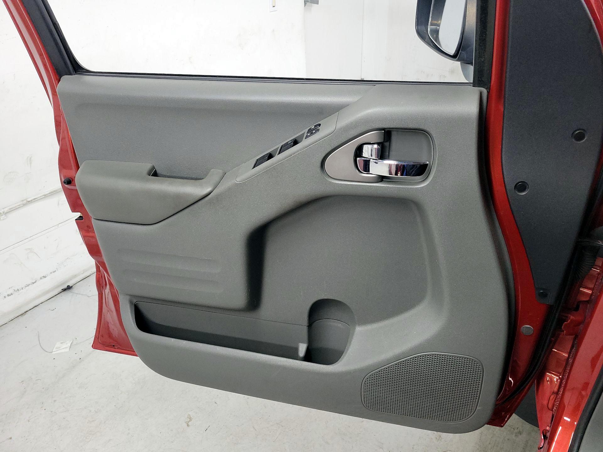 Thumbnail: 2018 Nissan Frontier - 12