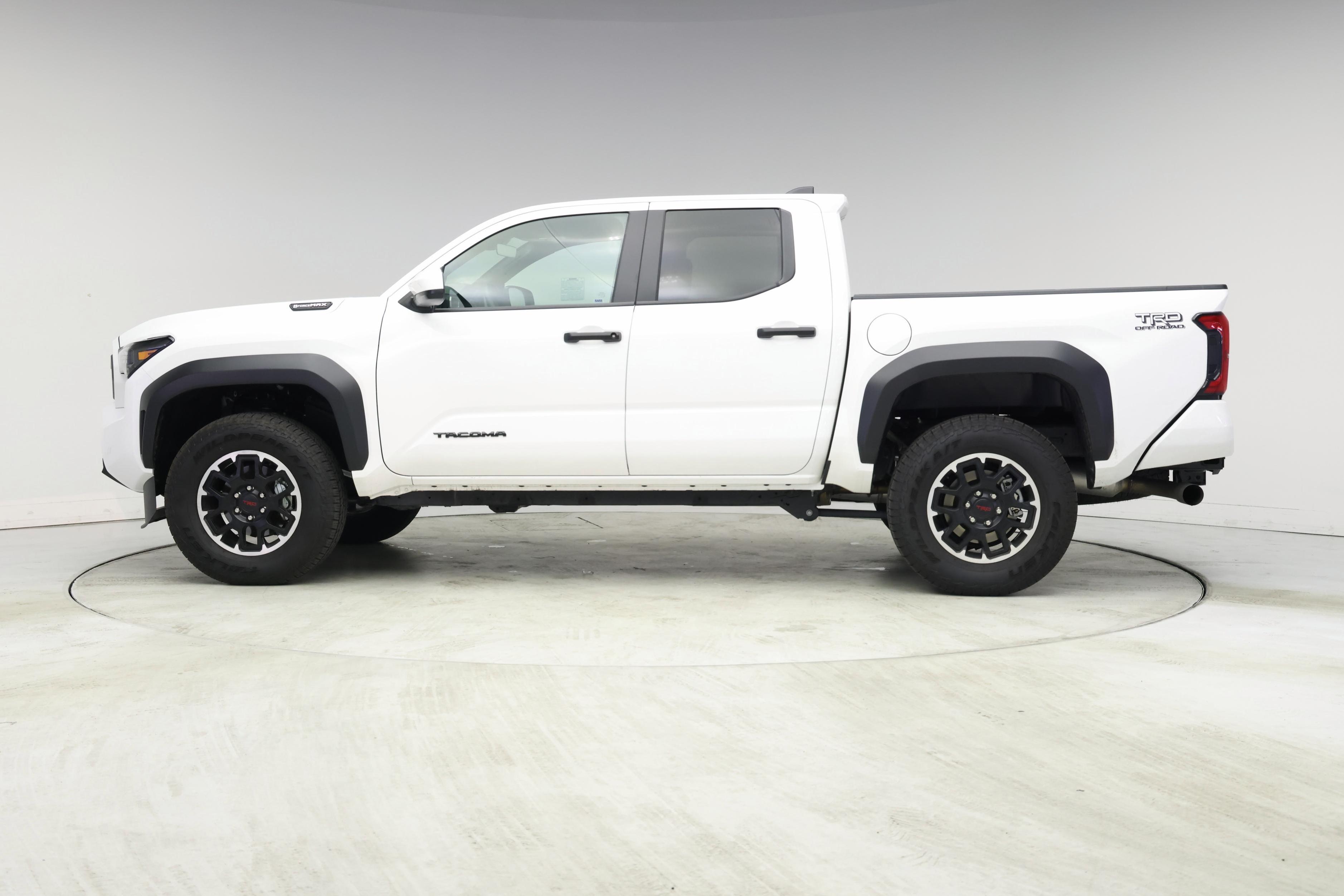 Thumbnail: 2025 Toyota Tacoma - 3