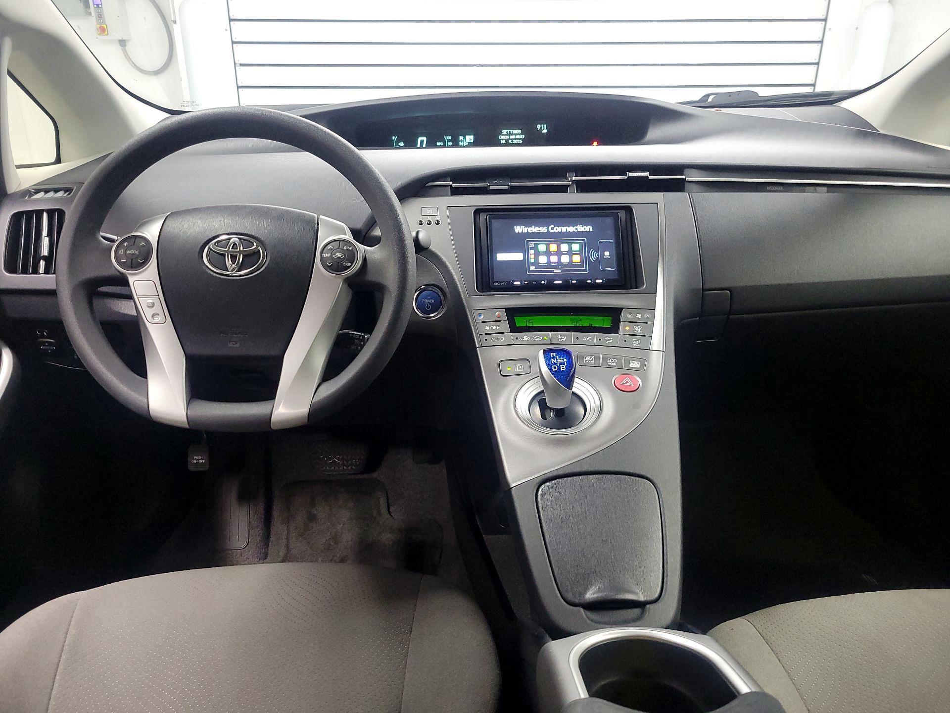 Thumbnail: 2014 Toyota Prius - 9