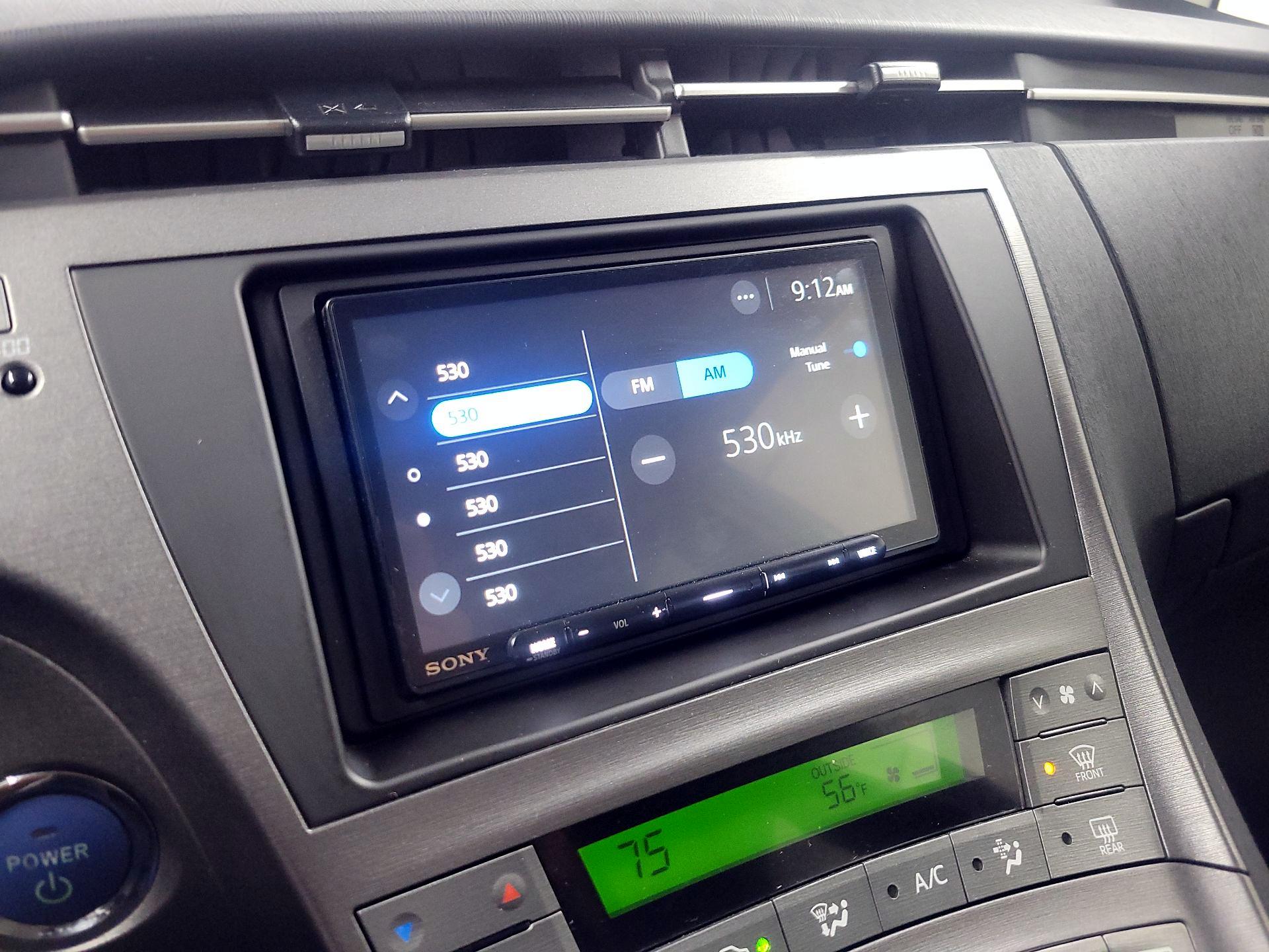 Thumbnail: 2014 Toyota Prius - 14