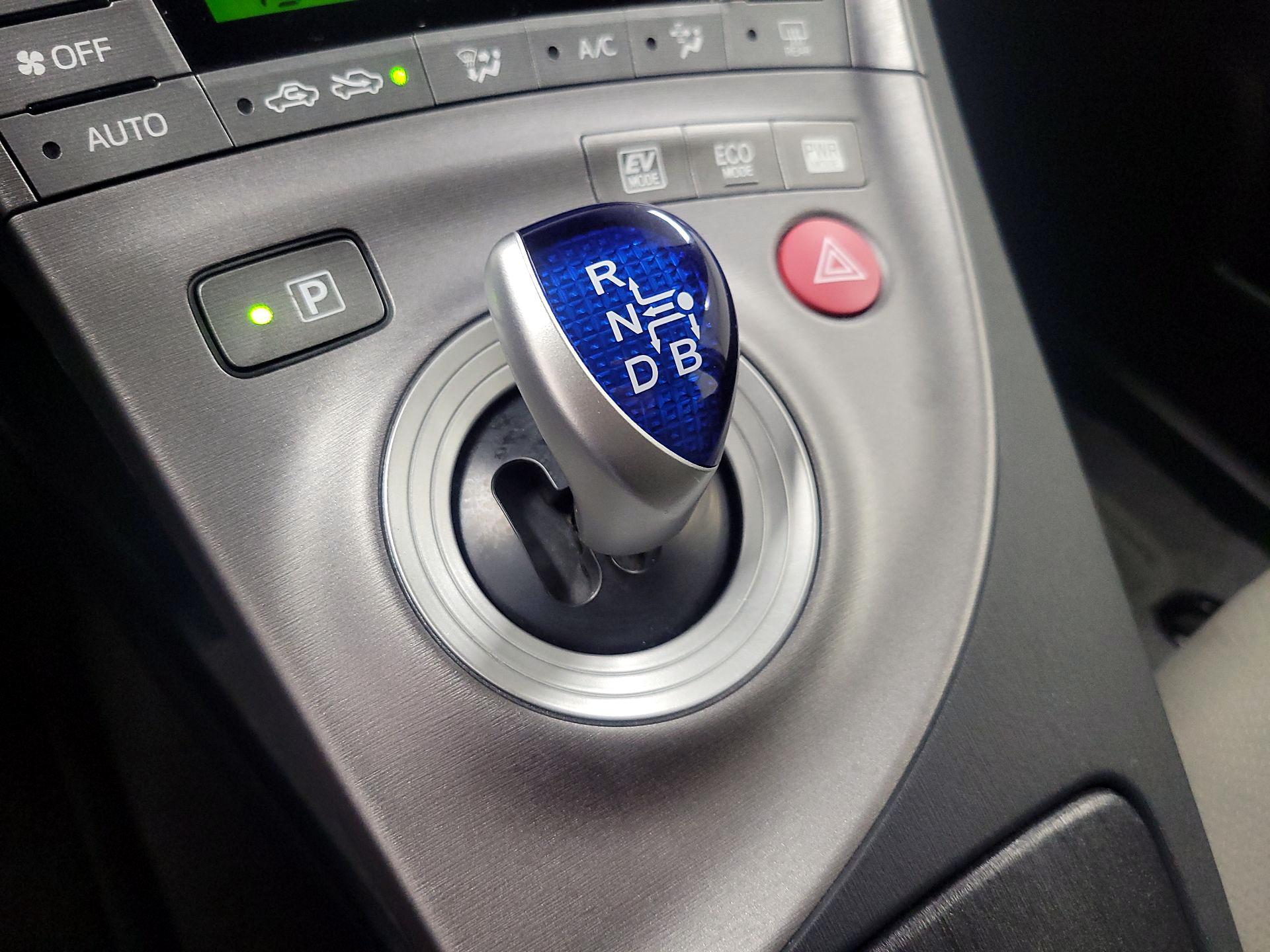 Thumbnail: 2014 Toyota Prius - 16