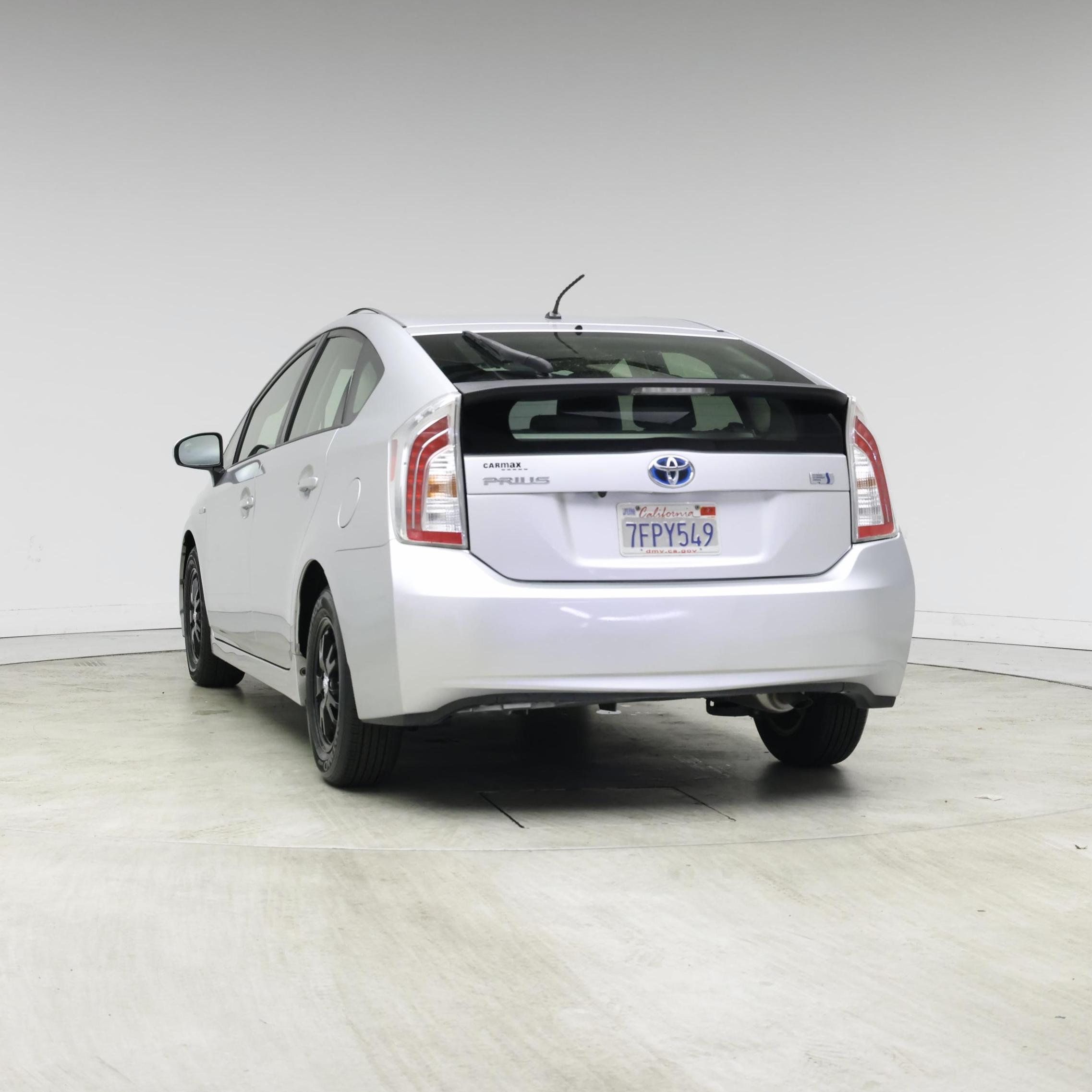 Thumbnail: 2014 Toyota Prius - 6