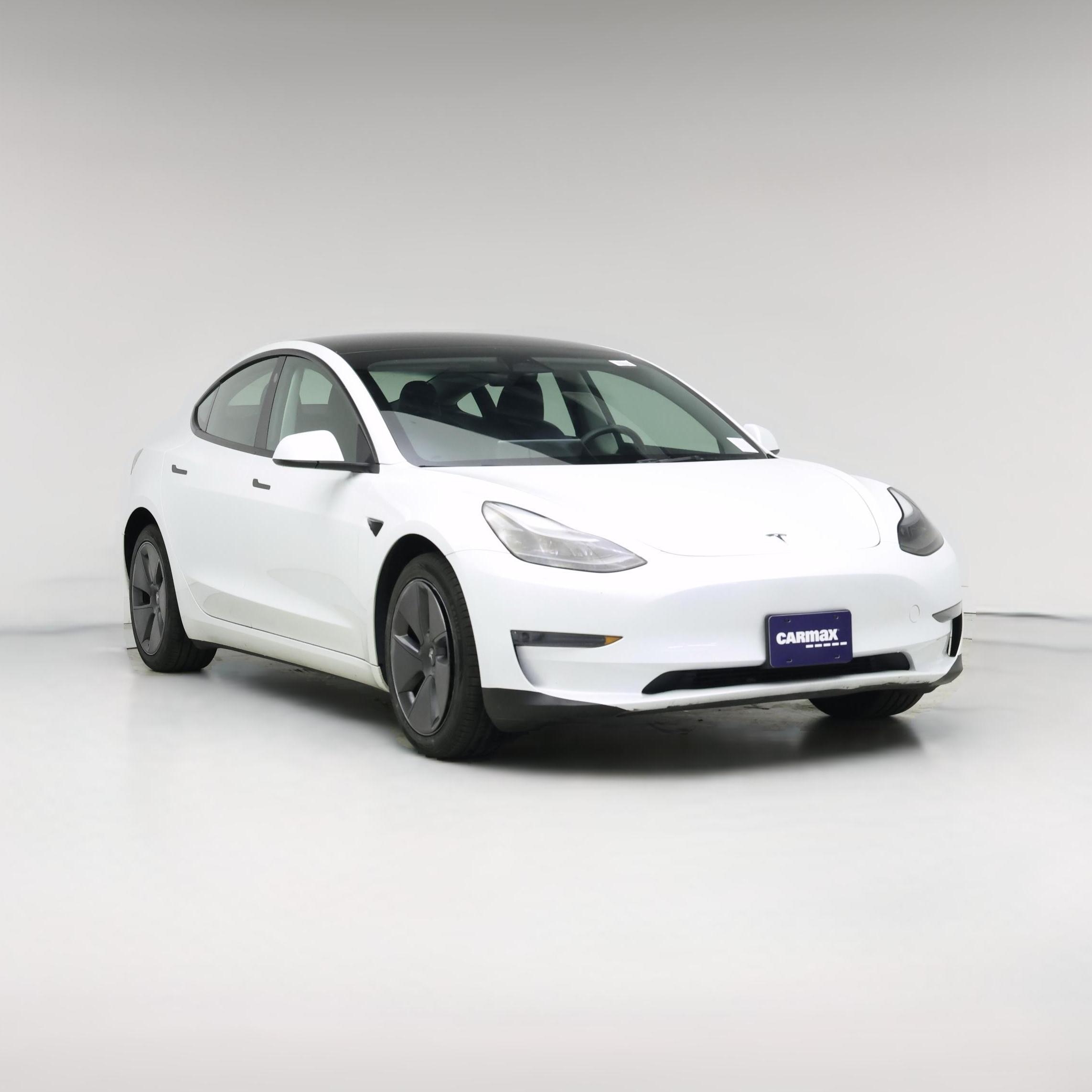 Thumbnail: 2023 Tesla Model 3 - 1