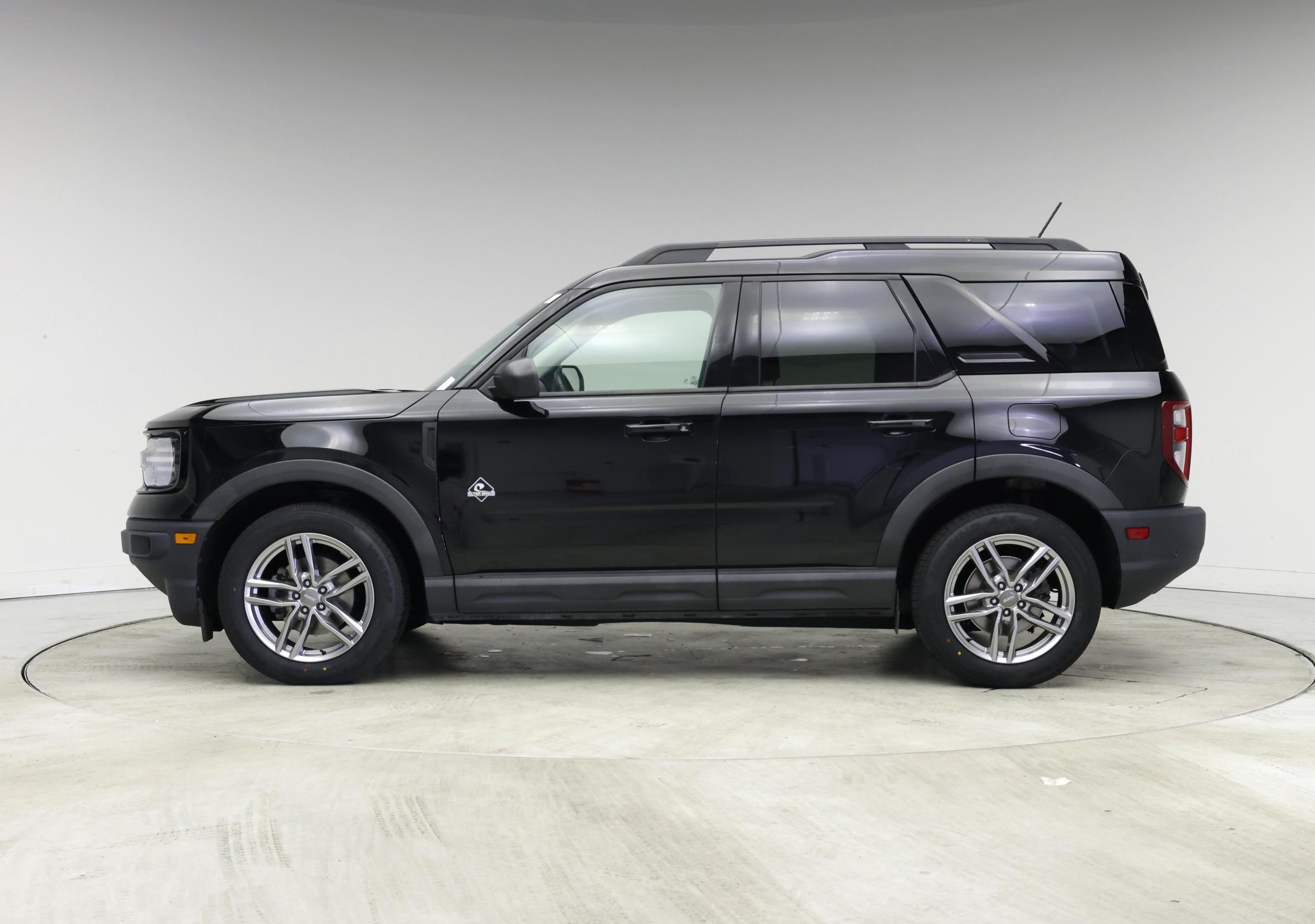 Thumbnail: 2021 Ford Bronco Sport - 3
