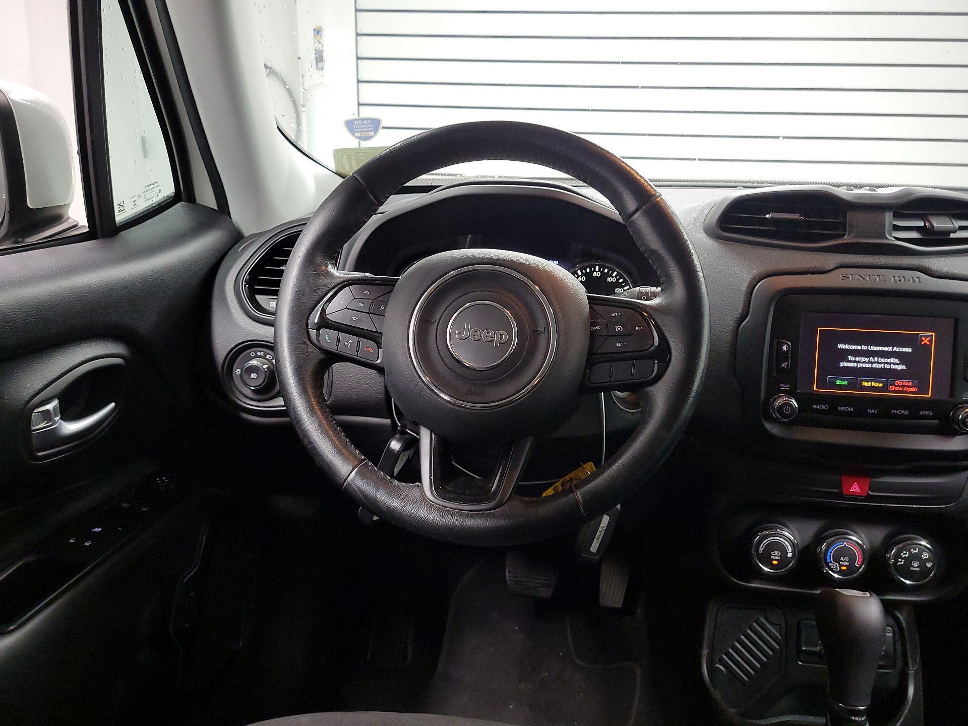 Thumbnail: 2017 Jeep Renegade - 10