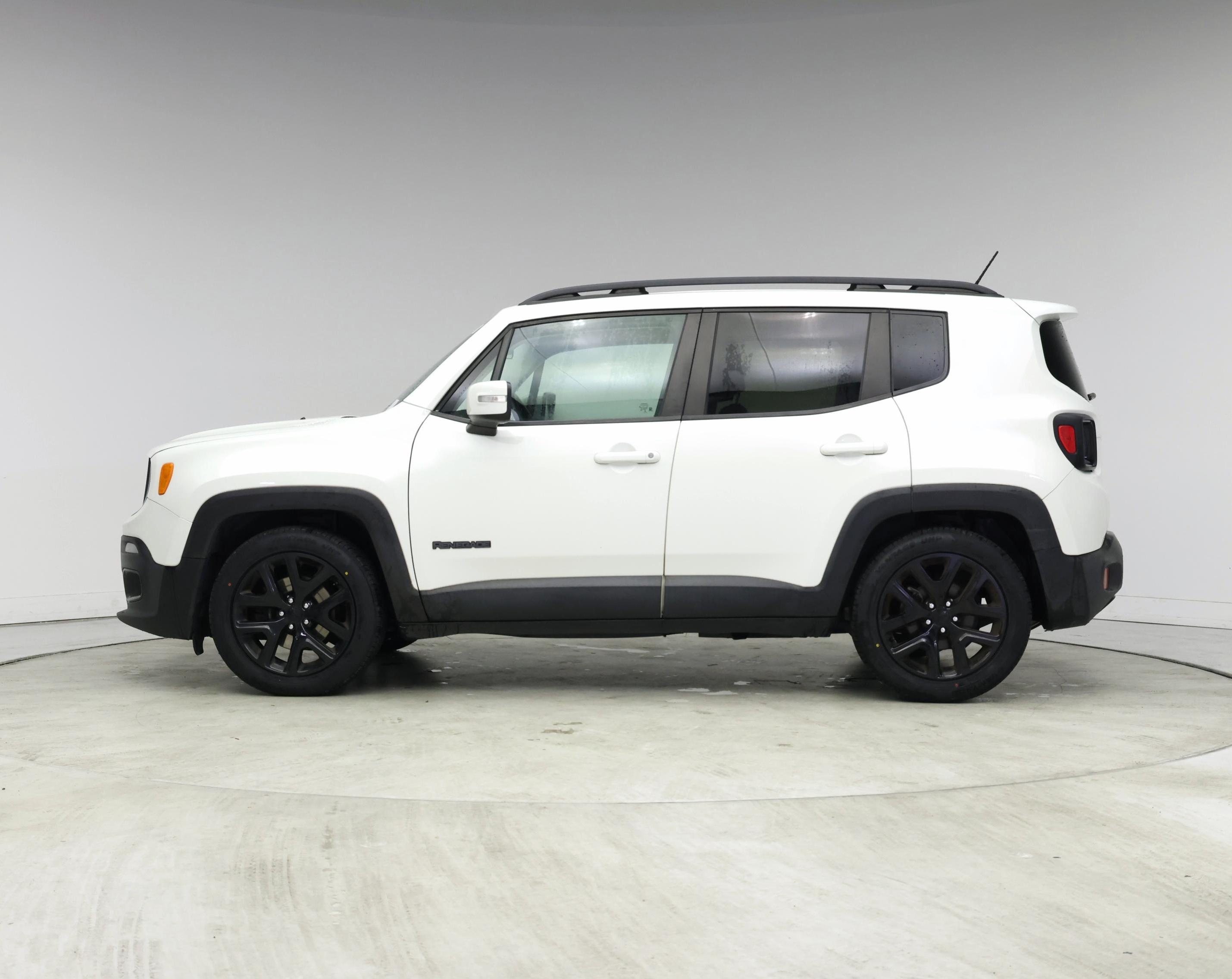 Thumbnail: 2017 Jeep Renegade - 3
