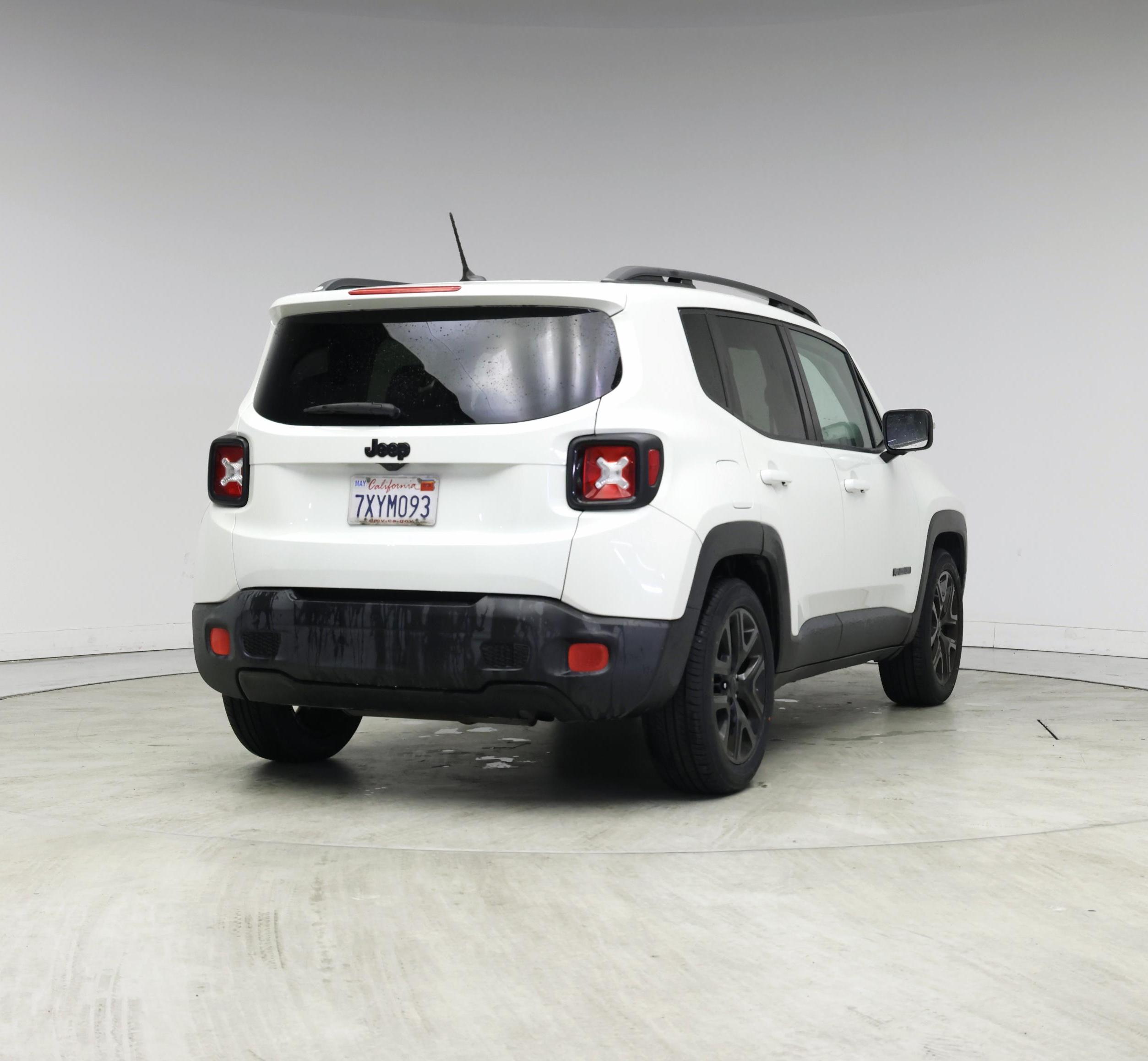 Thumbnail: 2017 Jeep Renegade - 8