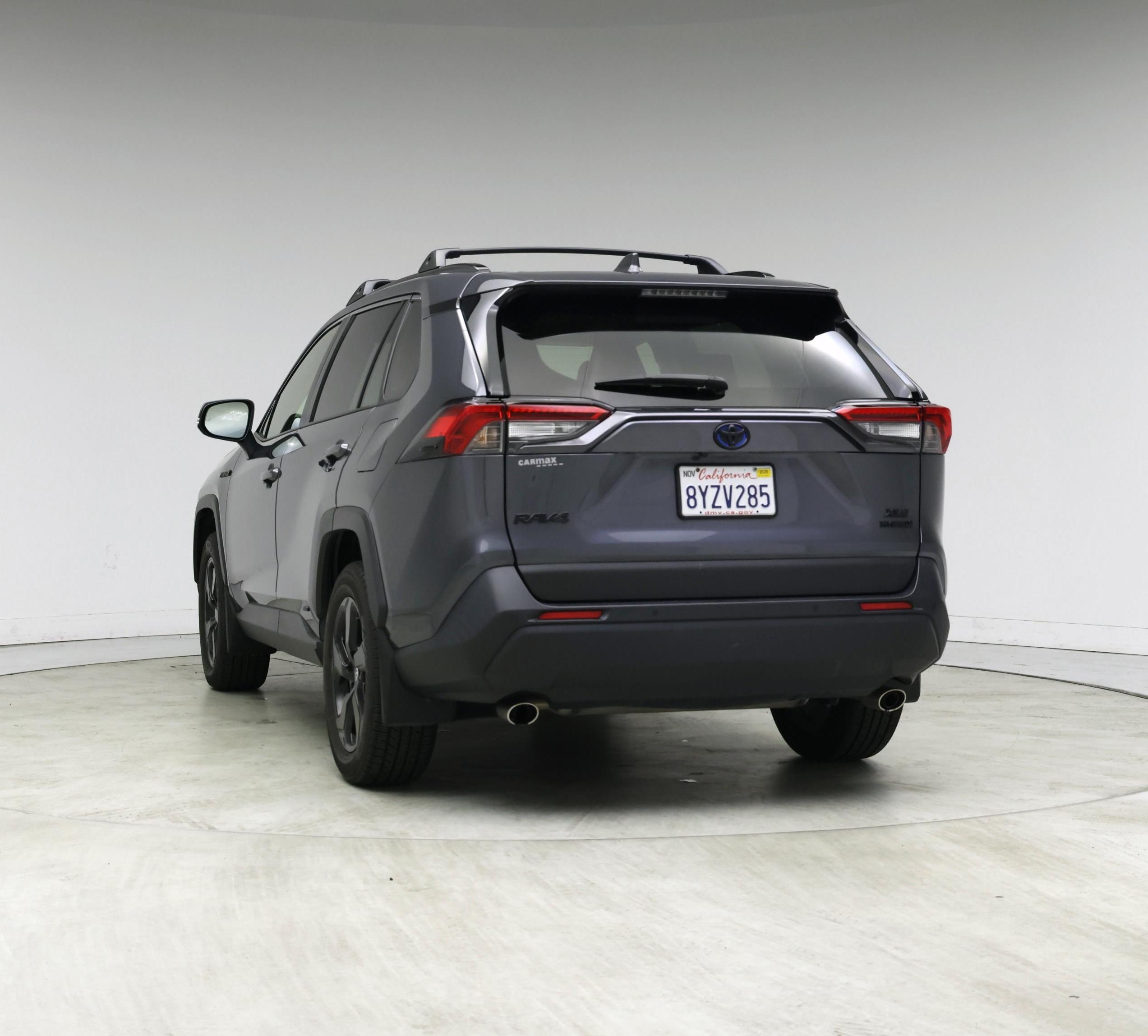Thumbnail: 2021 Toyota RAV4 - 6