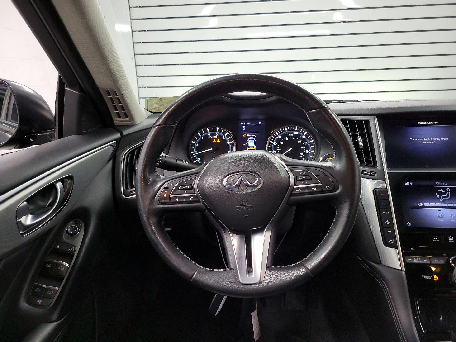Thumbnail: 2020 INFINITI Q50 - 10