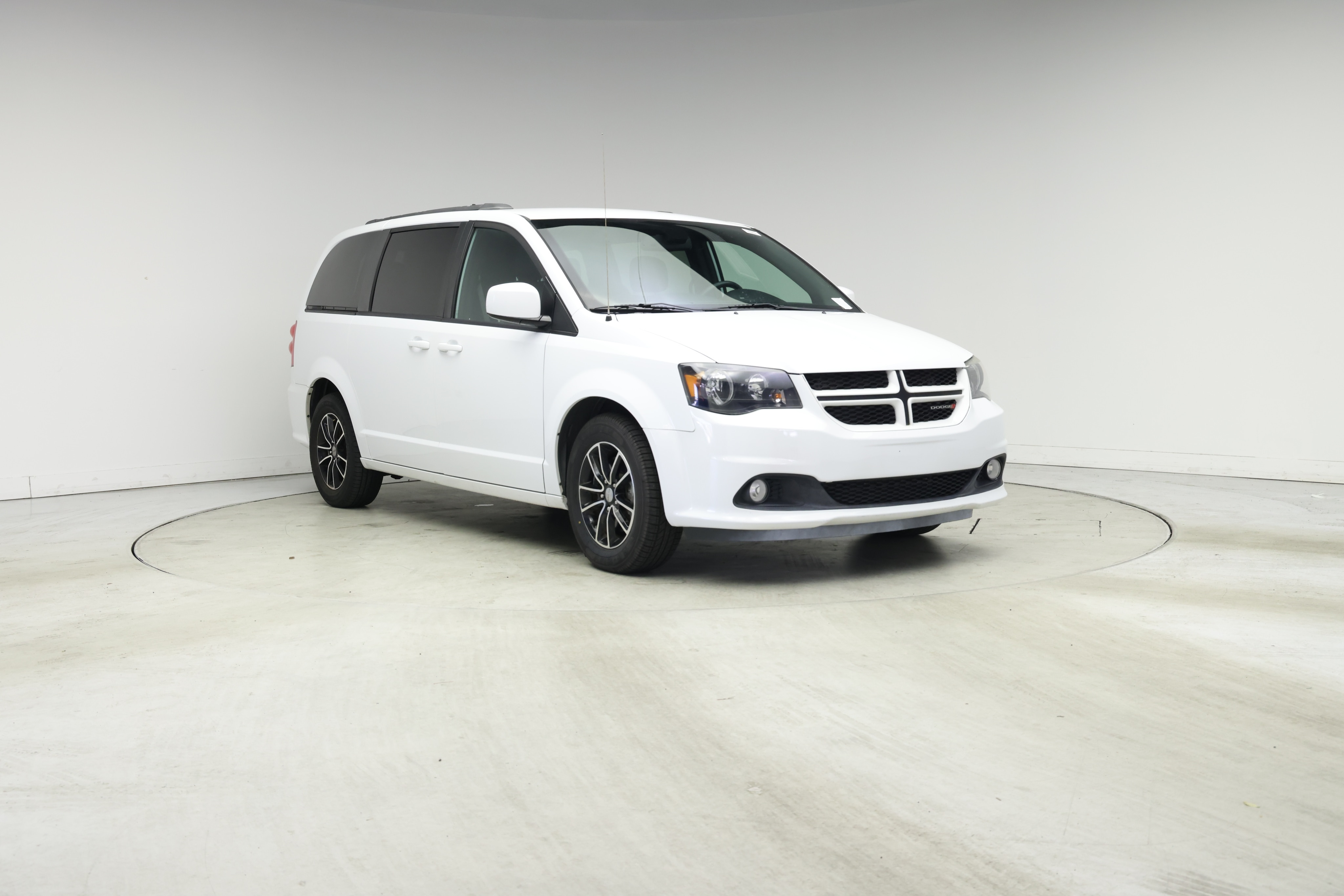Thumbnail: 2019 Dodge Grand Caravan - 1