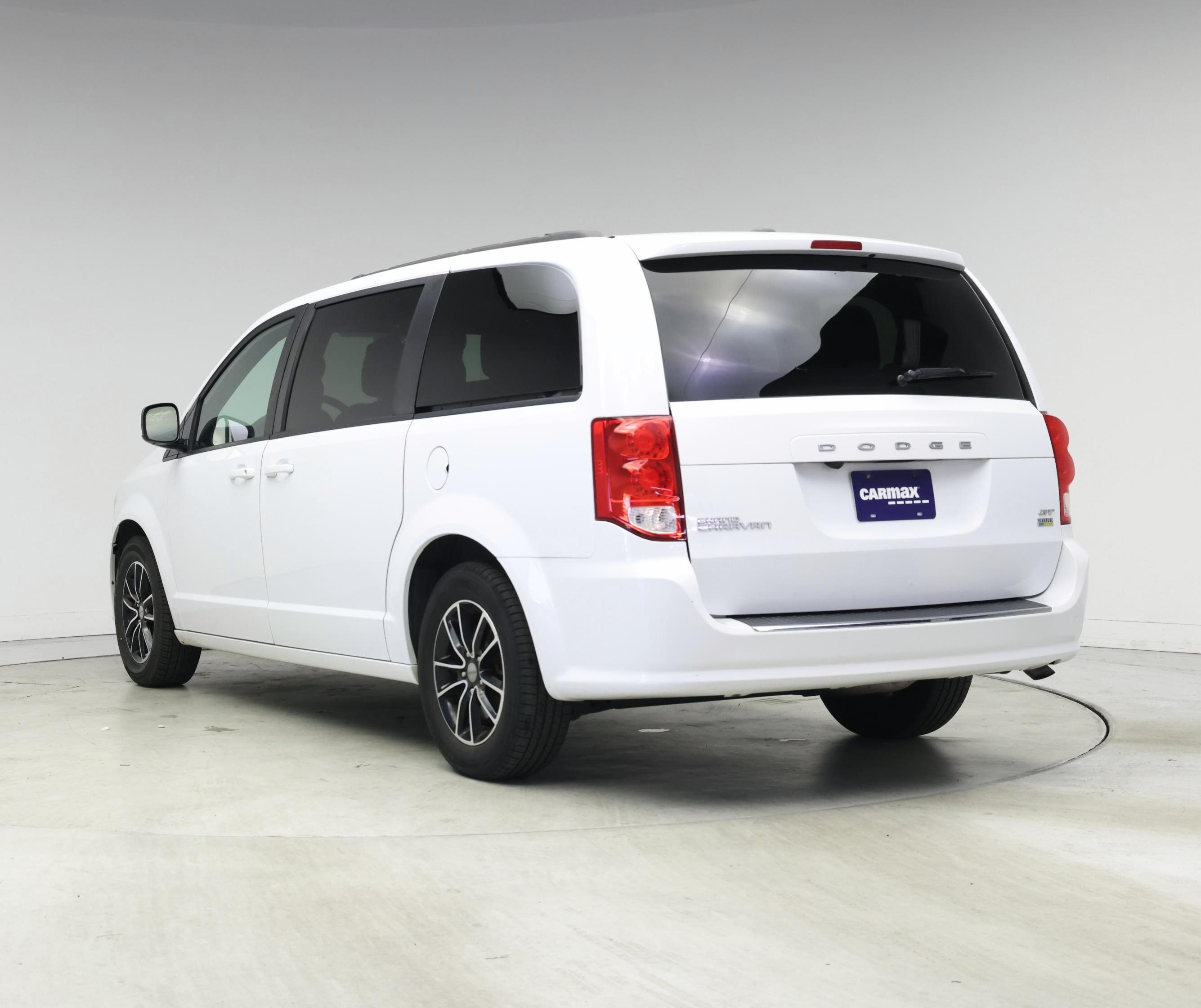 Thumbnail: 2019 Dodge Grand Caravan - 2
