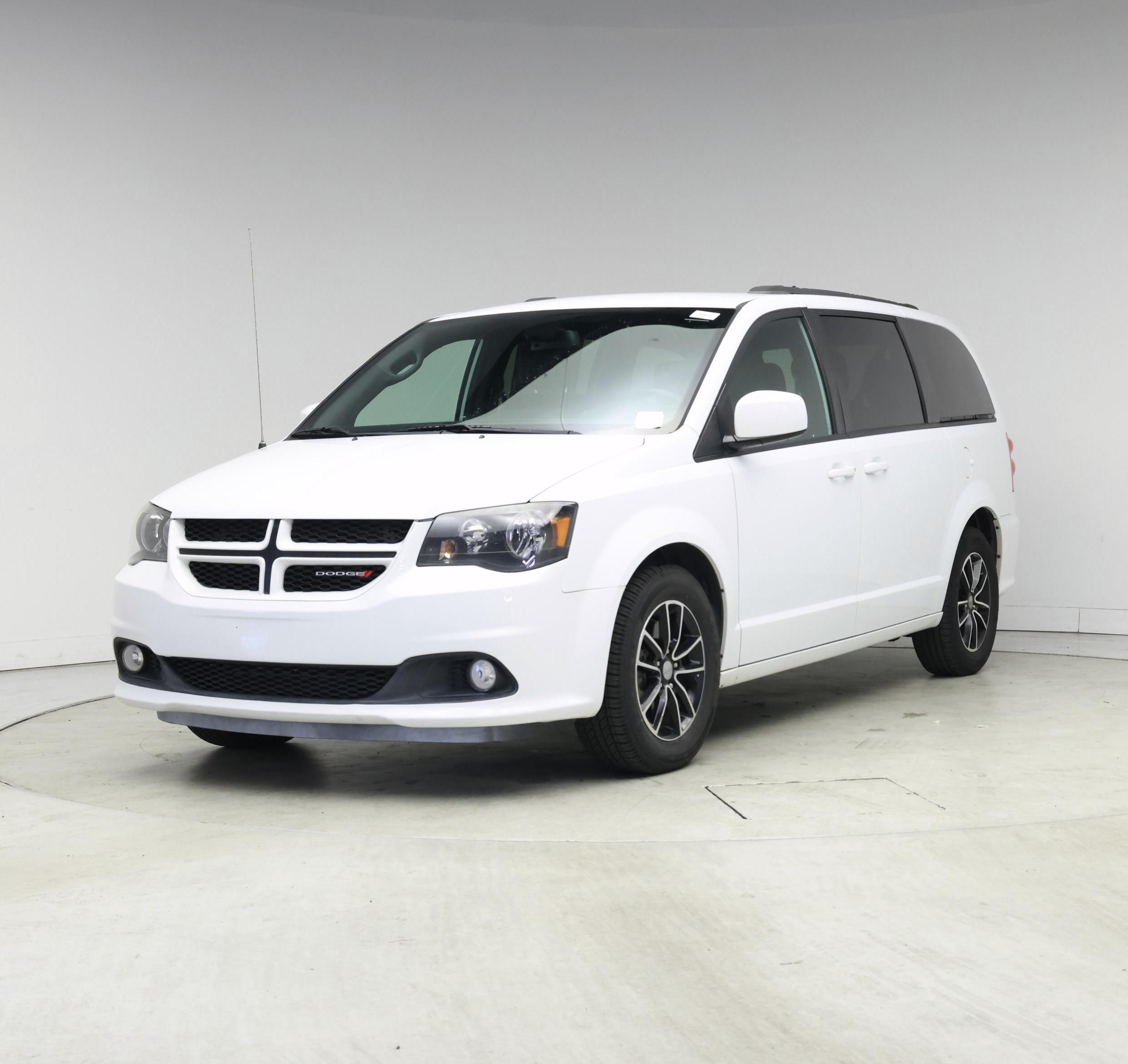 Thumbnail: 2019 Dodge Grand Caravan - 4