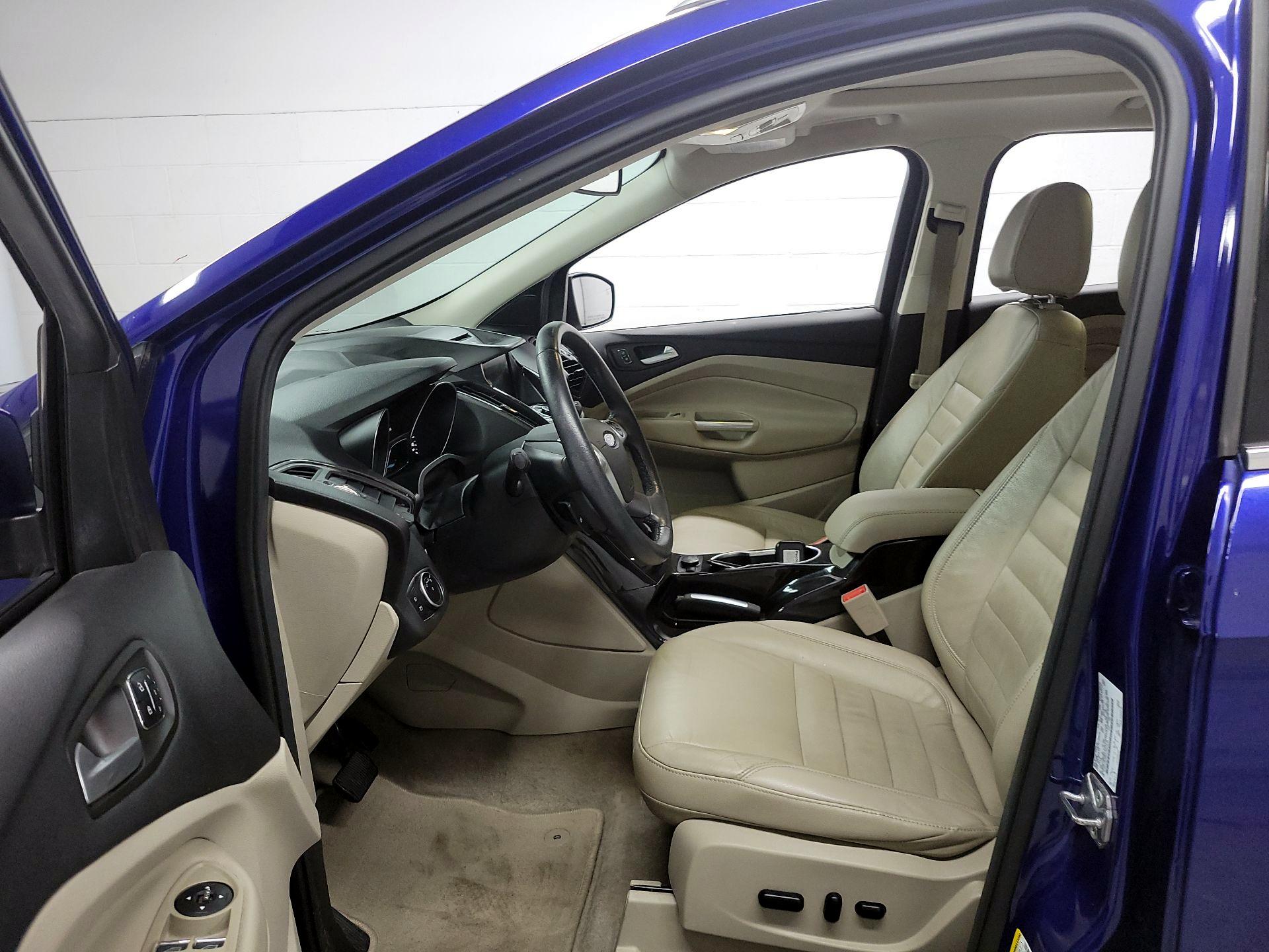 Thumbnail: 2016 Ford Escape - 11