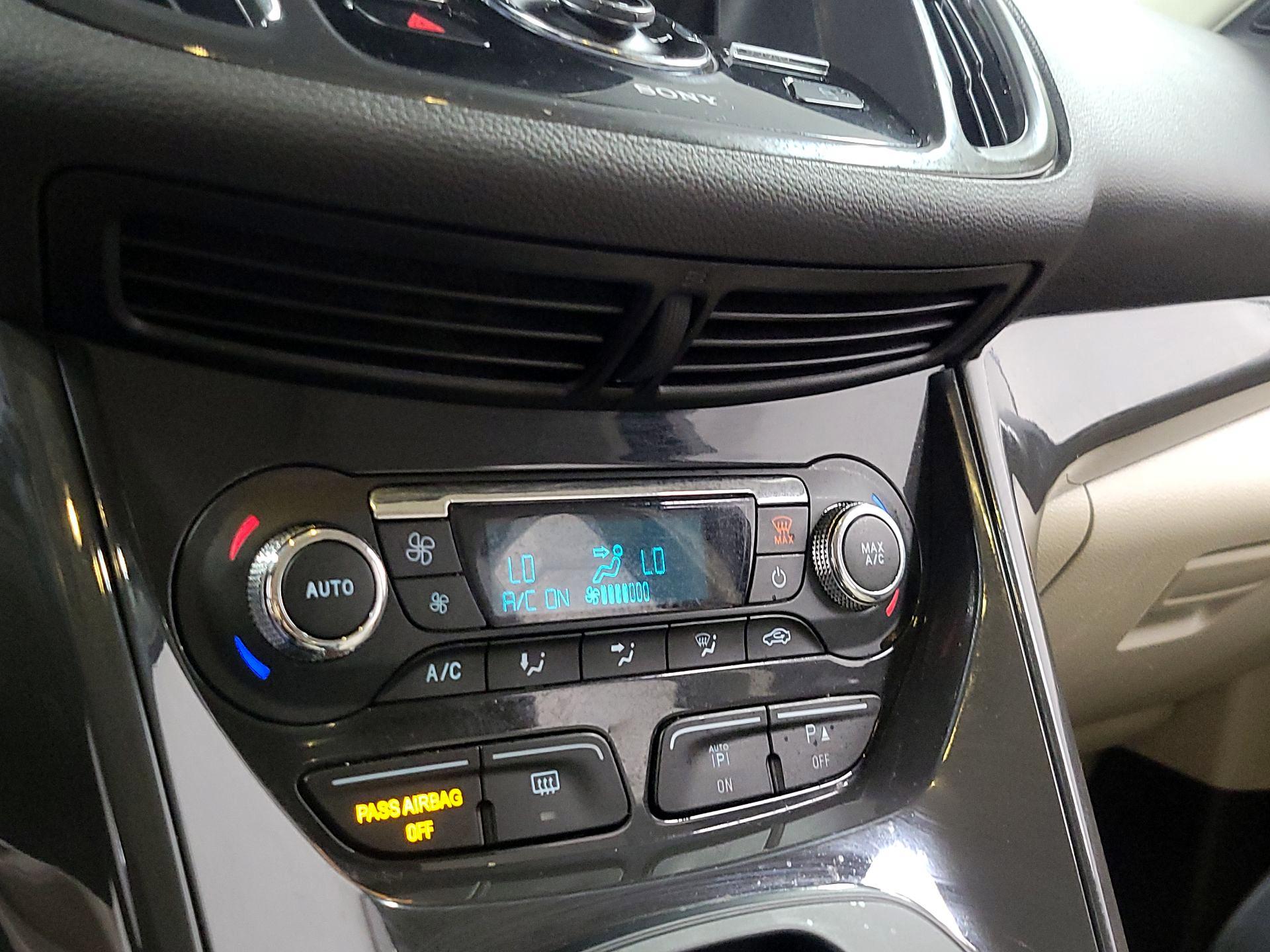 Thumbnail: 2016 Ford Escape - 16