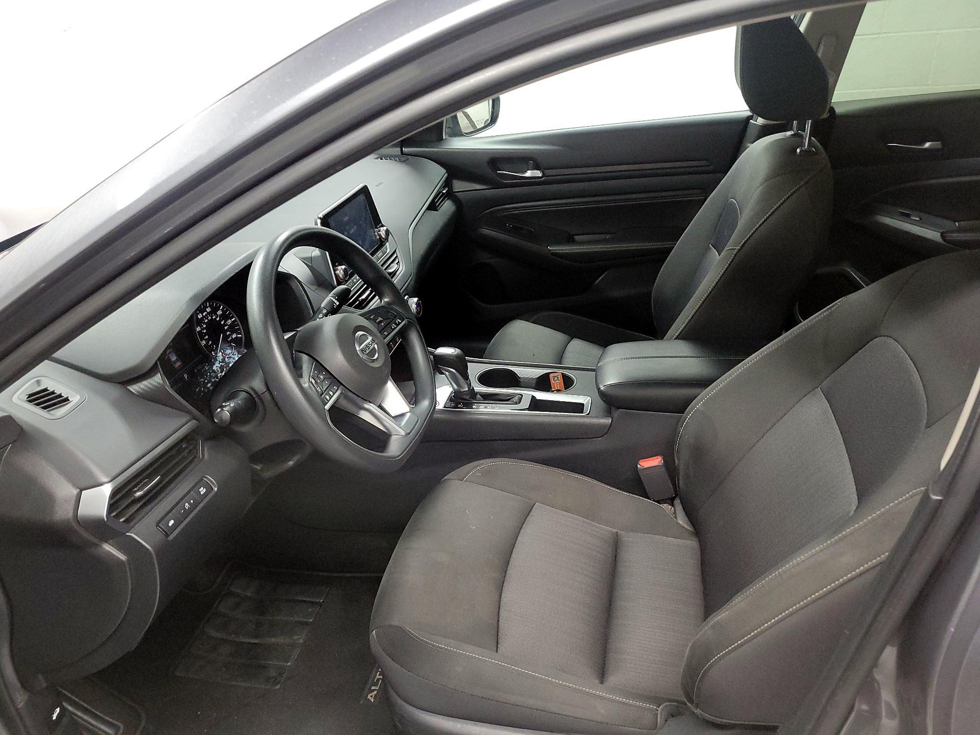 Thumbnail: 2019 Nissan Altima - 11