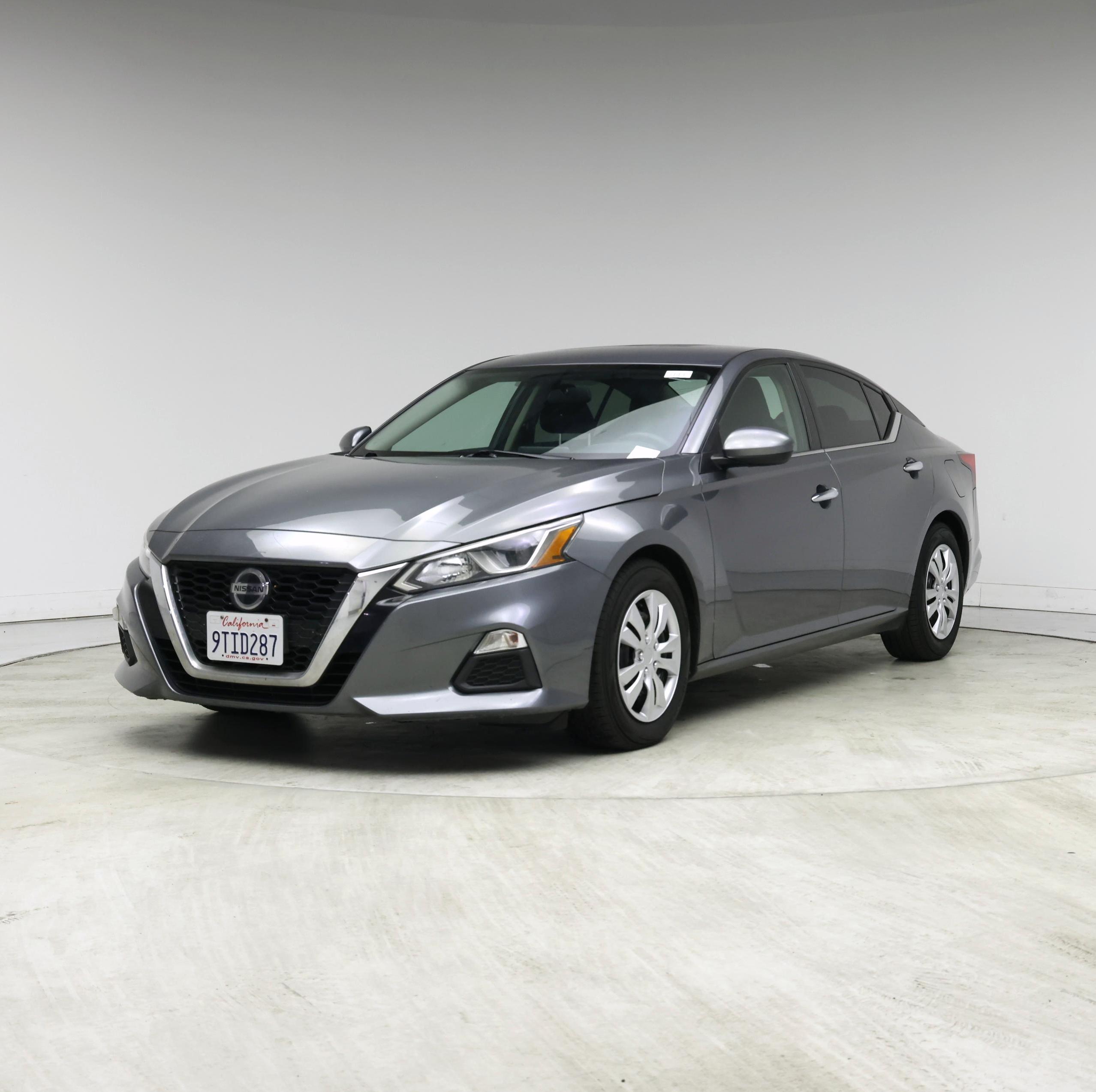 Thumbnail: 2019 Nissan Altima - 4